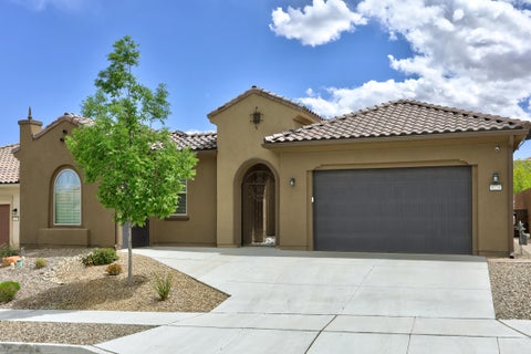 Homes For Sale - 9224 Sugar Creek Lane<br/> Bernalillo County, Albuquerque, NM 87120