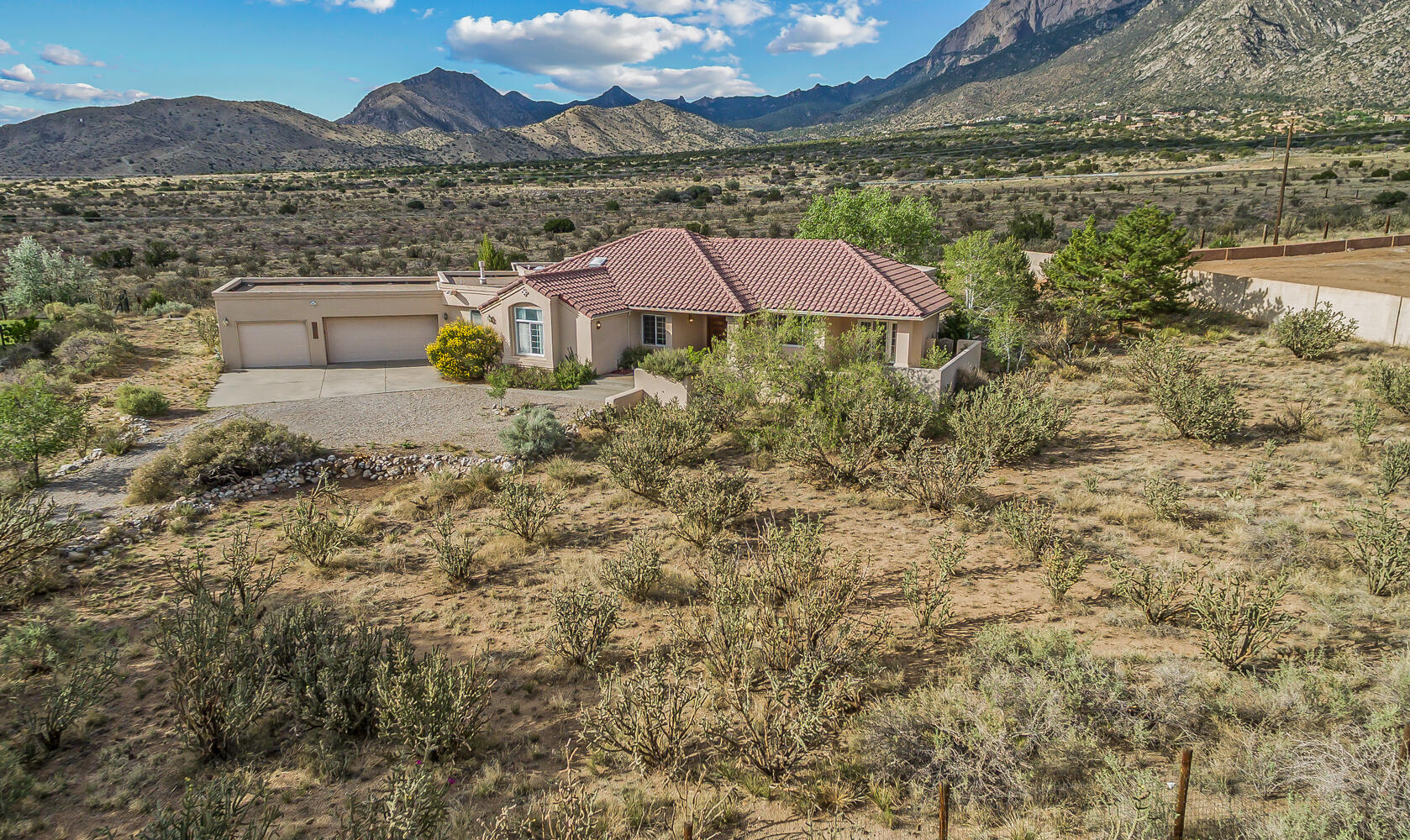 12511 Elena Drive, Albuquerque, New Mexico image 2