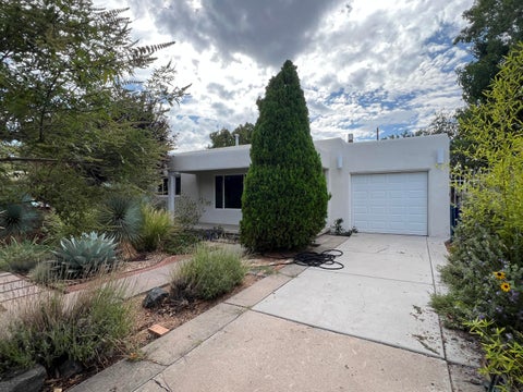 Homes For Rent - 925 Quincy Street<br/> Albuquerque, NM 87110