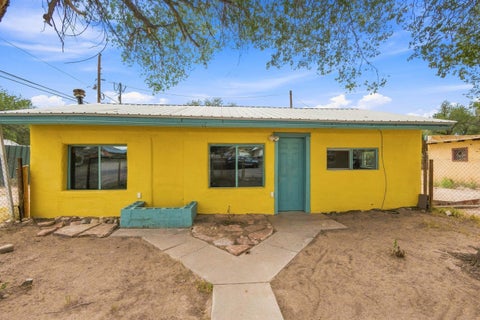 Homes For Sale - 314 S 9th Street<br/> Torrance County, Estancia, NM 87016