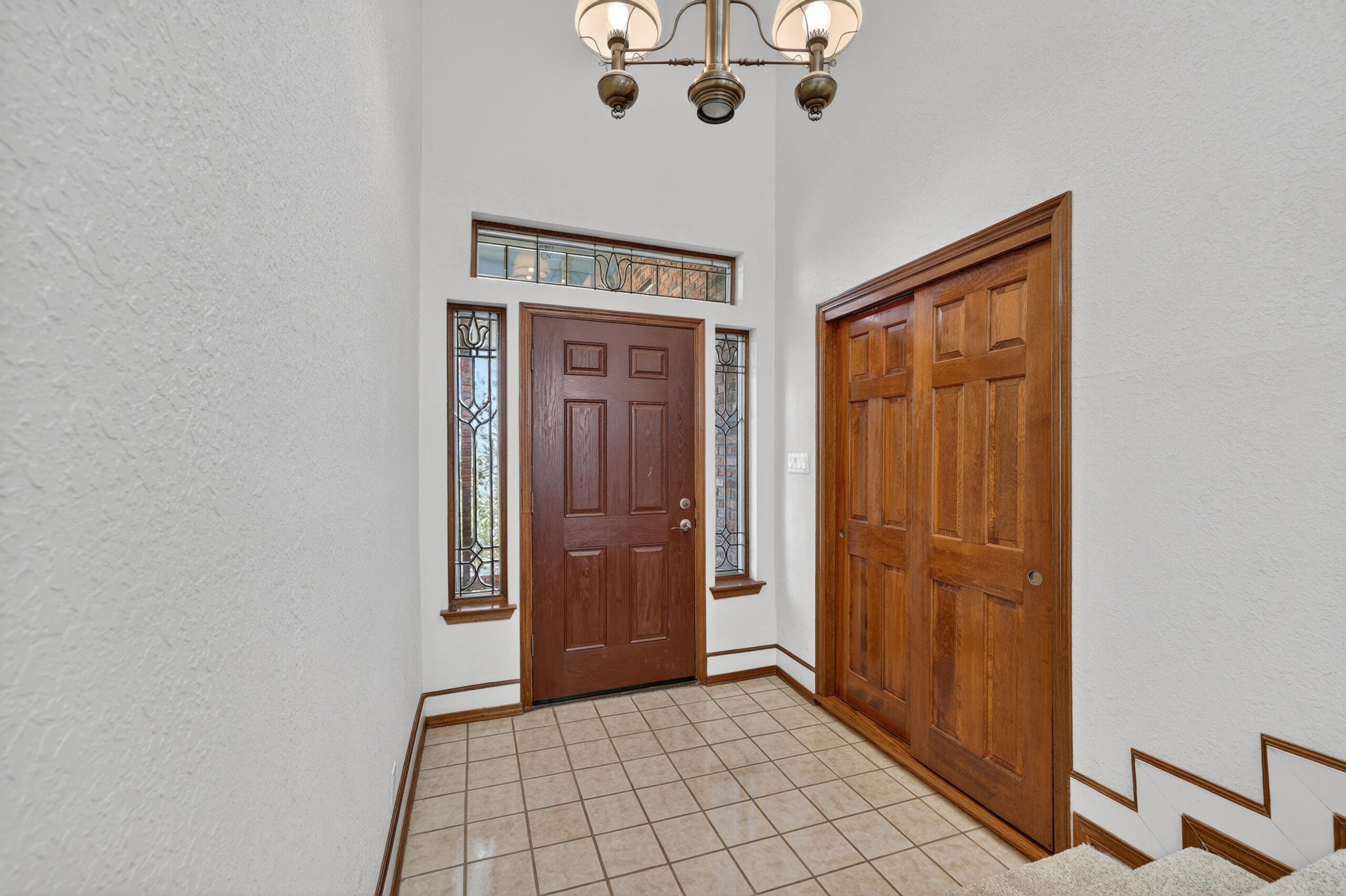 18 Boulder Lane