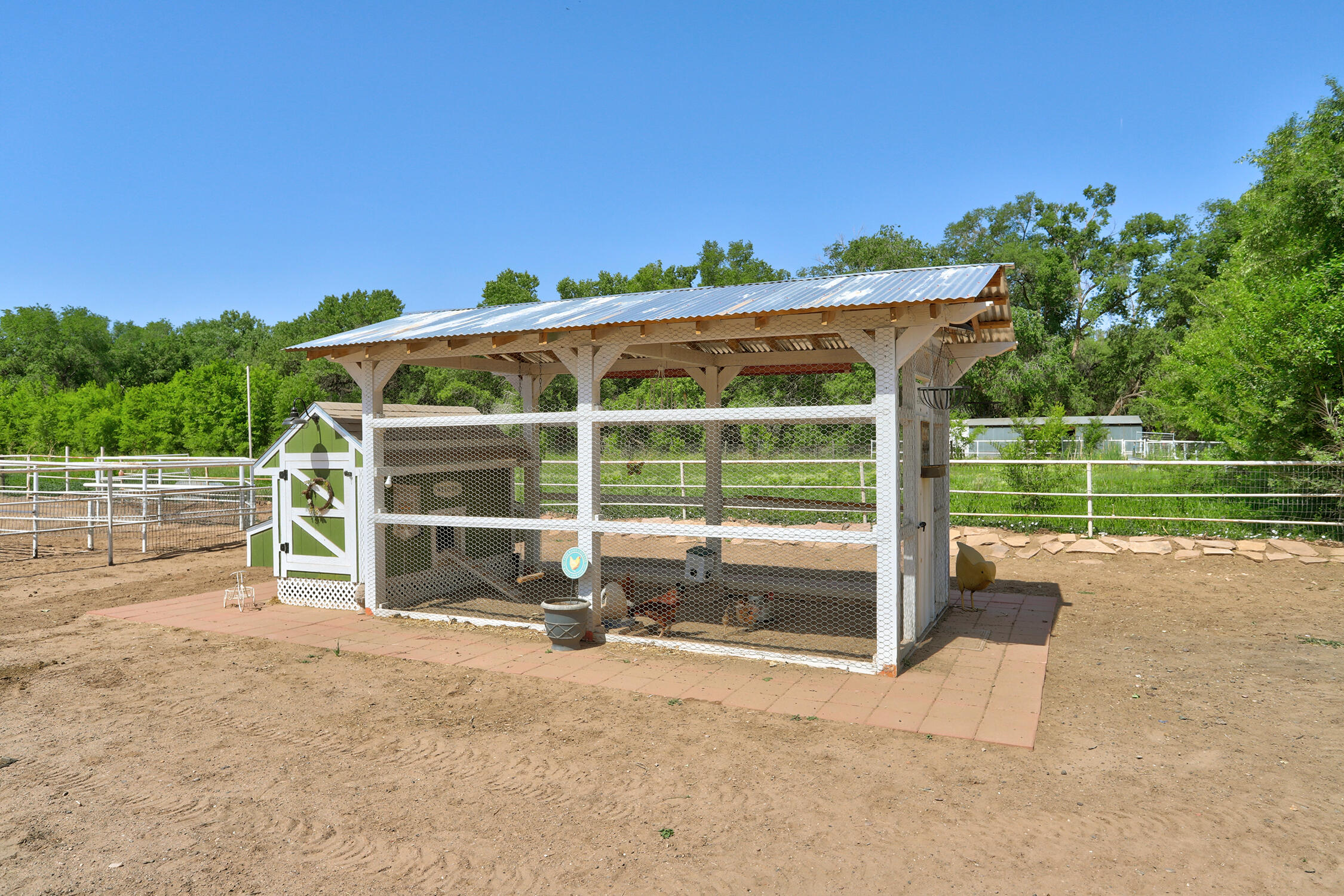 355 Esperanza Drive, Bosque Farms, New Mexico image 16