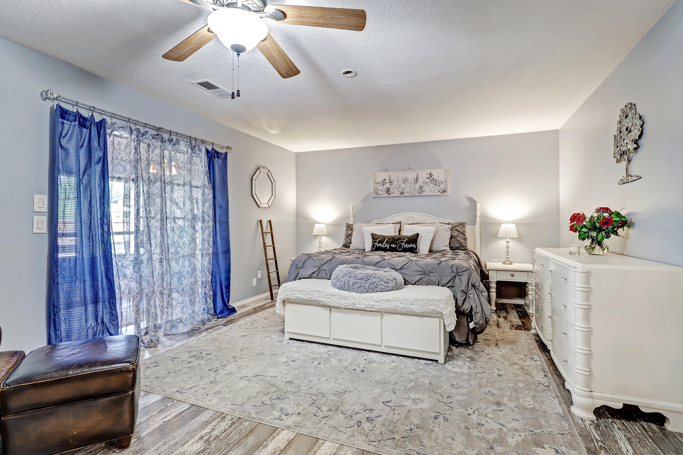355 Esperanza Drive, Bosque Farms, New Mexico image 9