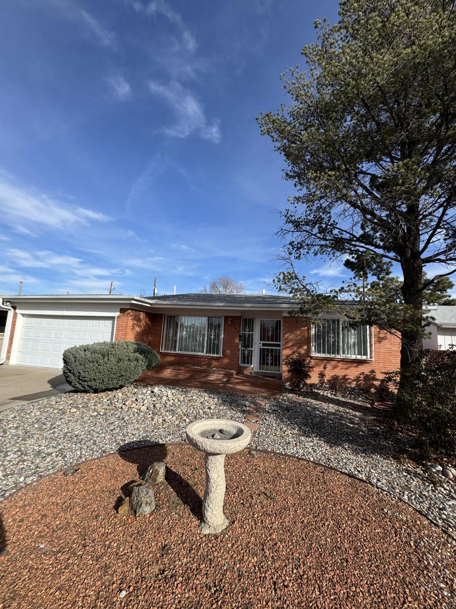 428 VALVERDE Drive SE