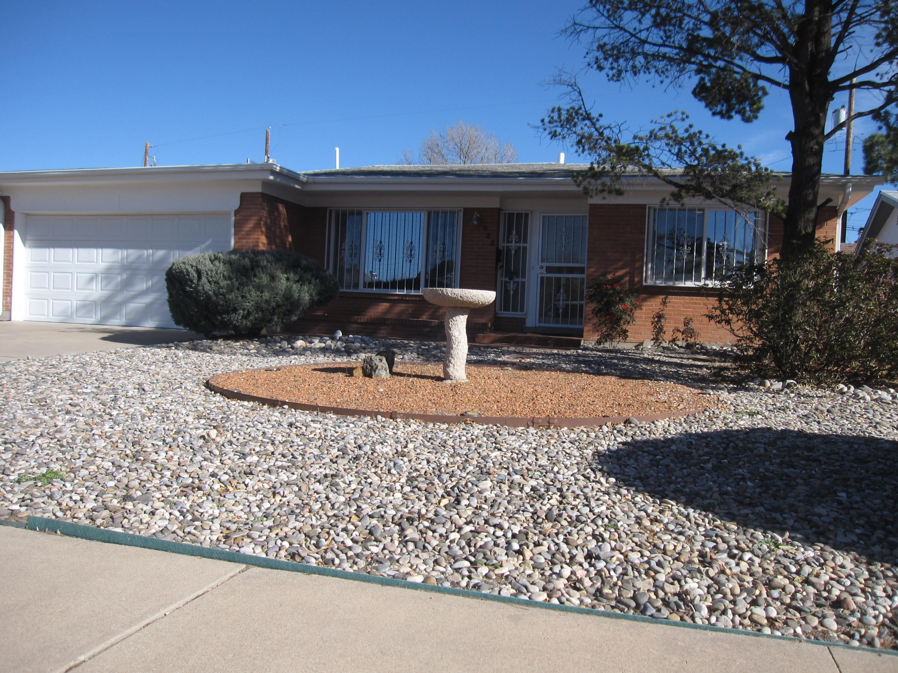 428 VALVERDE Drive SE