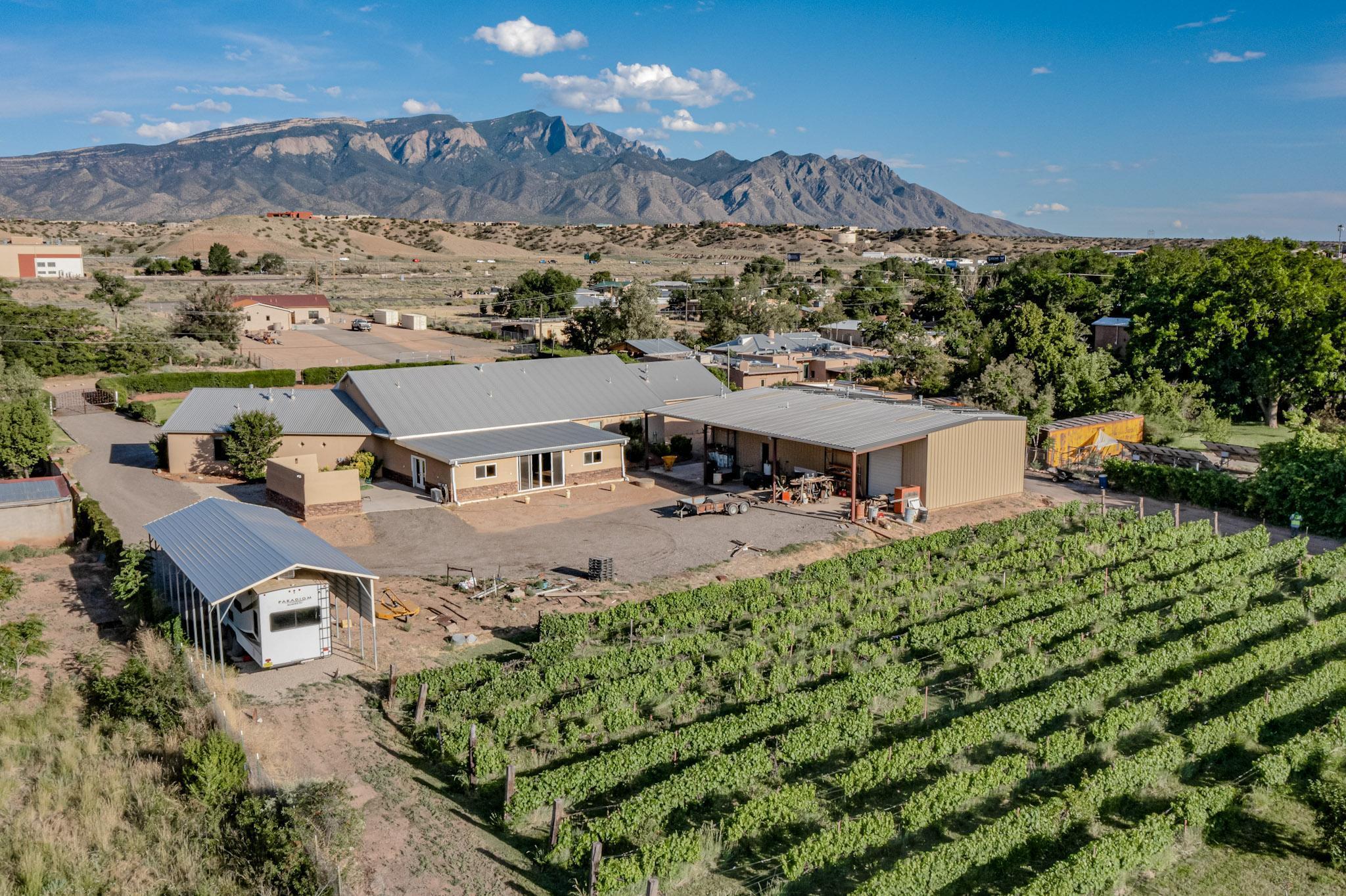 17 Llanito Road, Bernalillo, New Mexico image 1