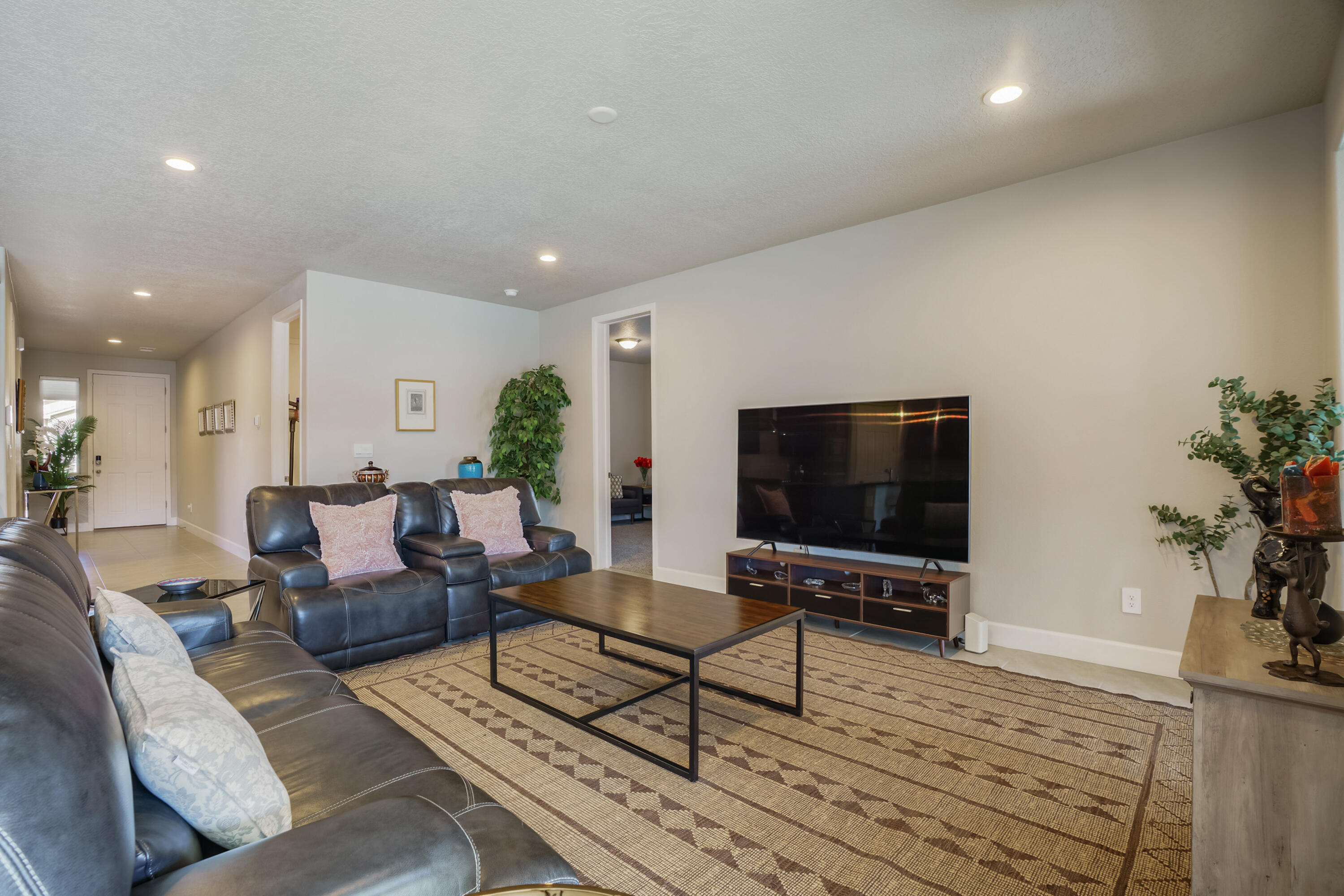 9105 Cambrils Drive, Albuquerque, New Mexico image 8