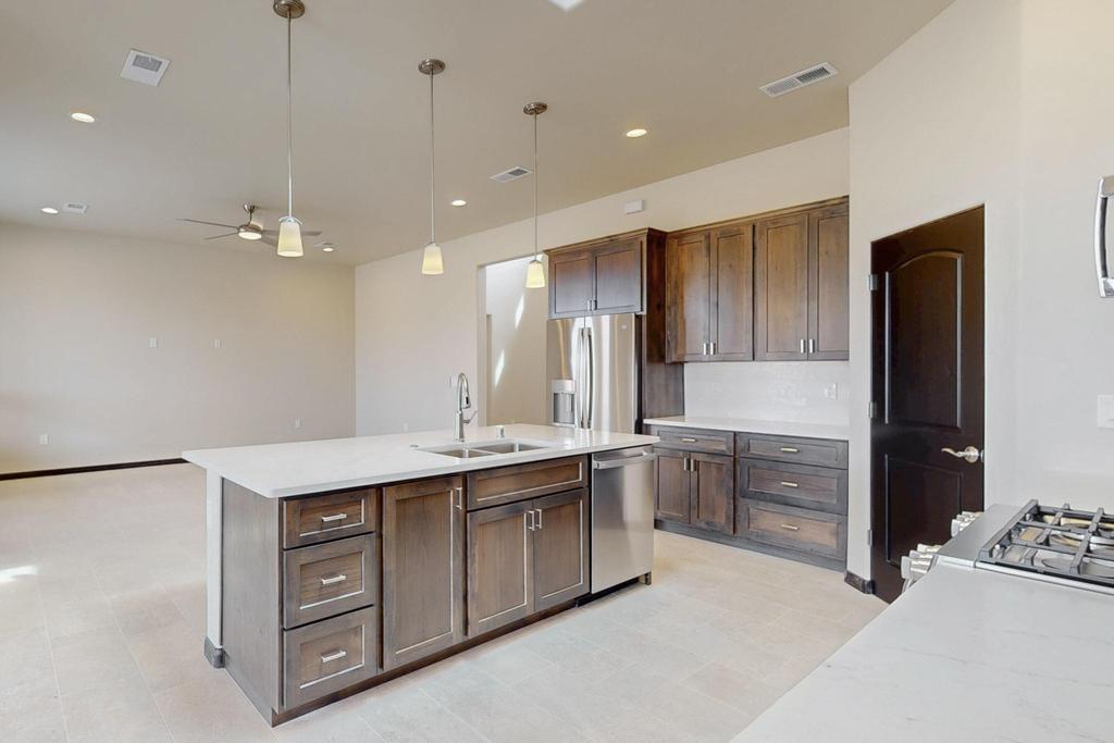 609 Essex Road, Rio Rancho, New Mexico image 14