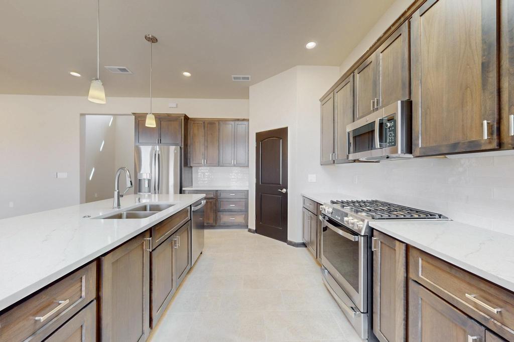 609 Essex Road, Rio Rancho, New Mexico image 15