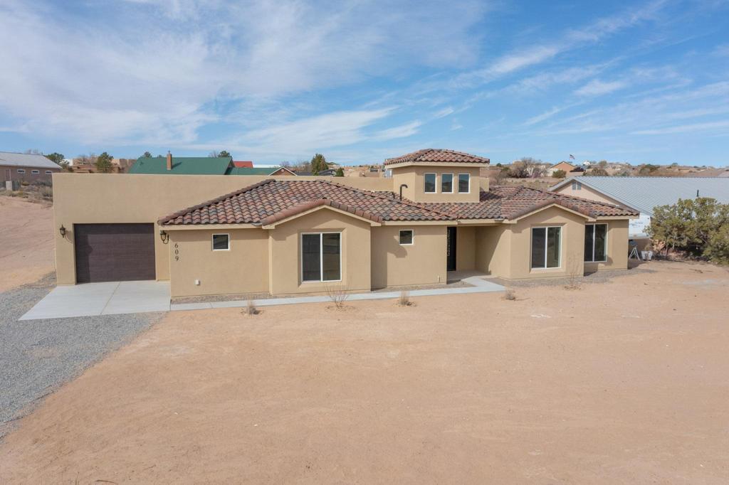 609 Essex Road, Rio Rancho, New Mexico image 1