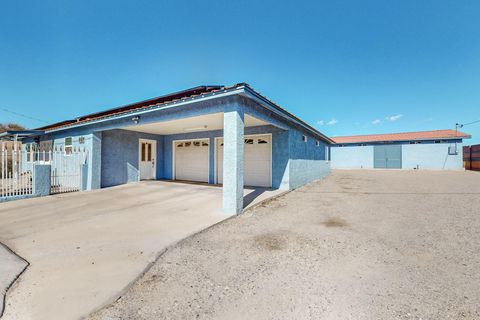 Photo of 415 & 419 WHEELER Avenue SE, Albuquerque, NM 87102 (MLS # 1075740)