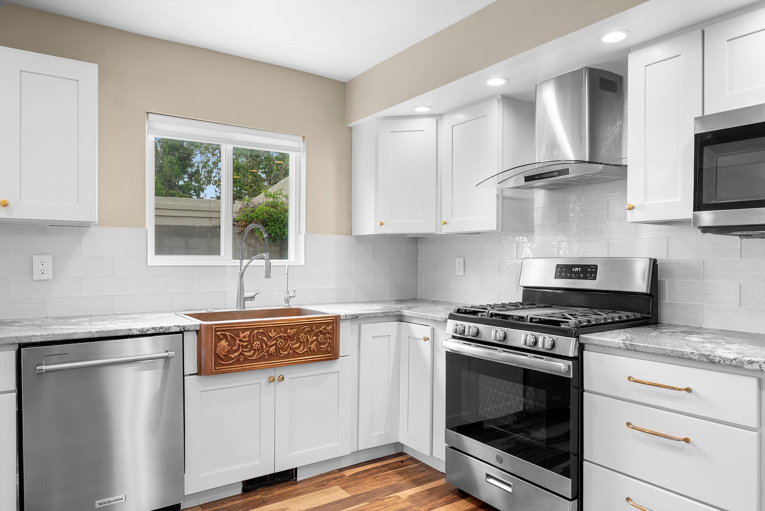 8320 Cherry Hills Drive, Albuquerque, New Mexico image 12