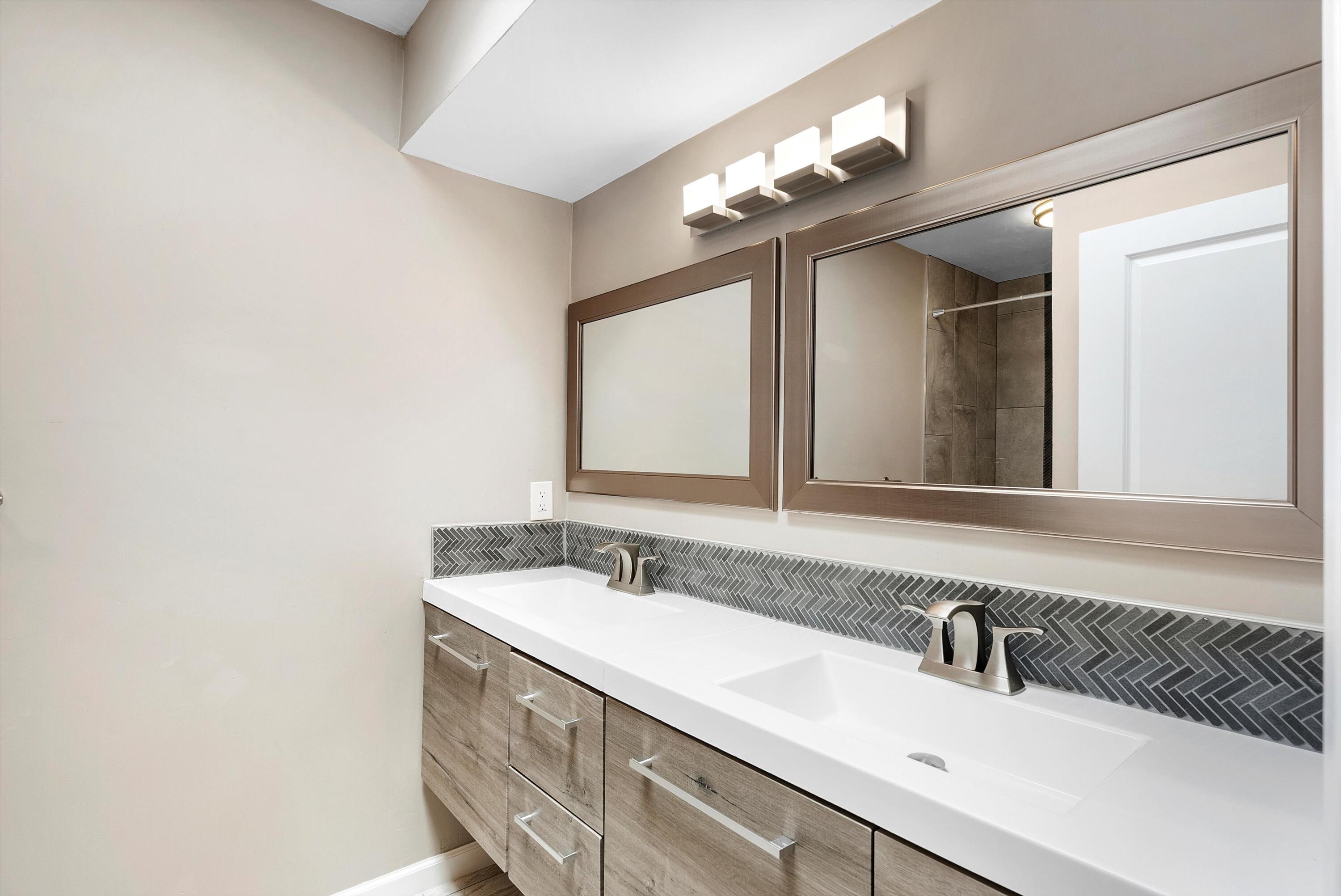 8320 Cherry Hills Drive, Albuquerque, New Mexico image 25