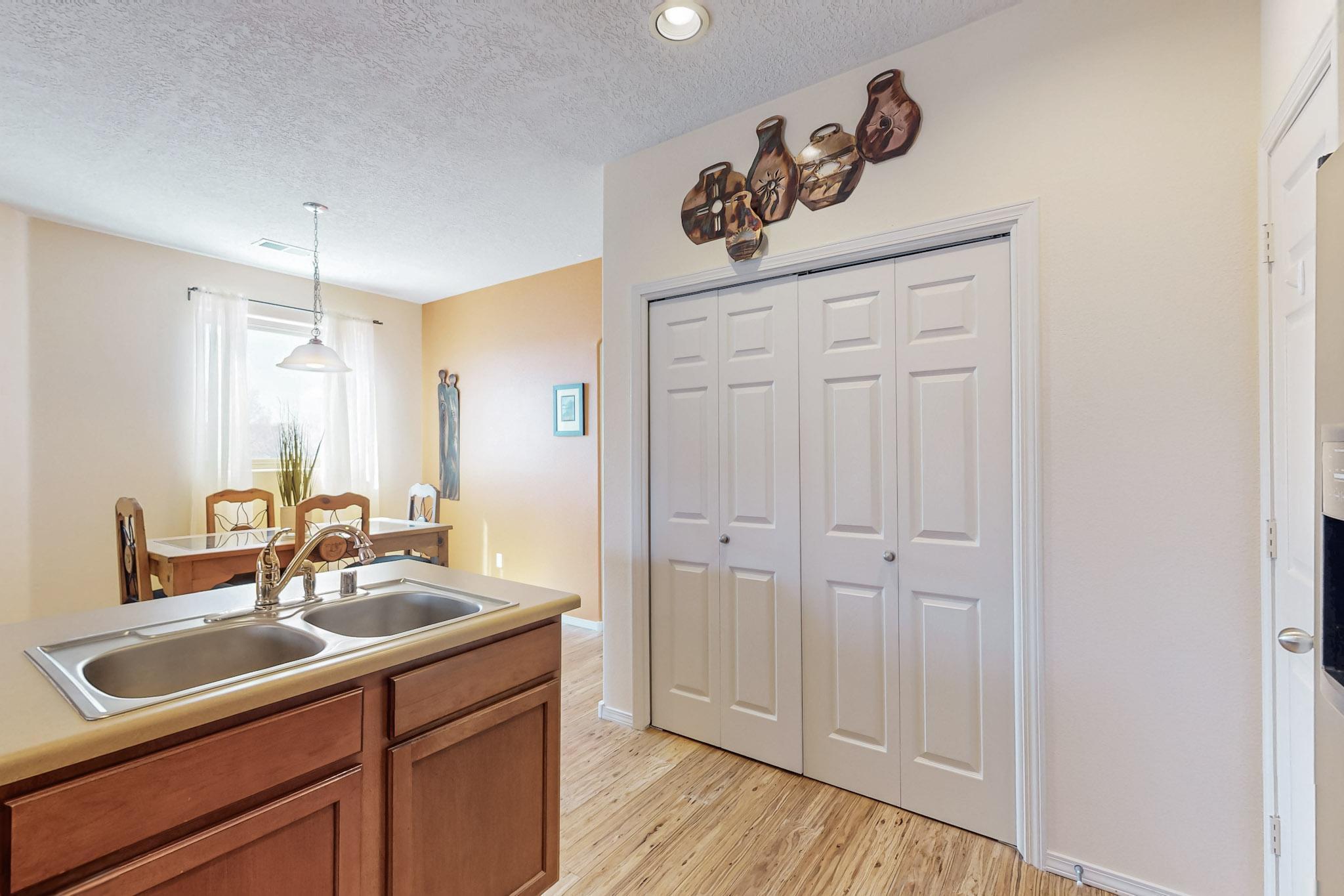 2404 Pelizzano Drive, Rio Rancho, New Mexico image 11