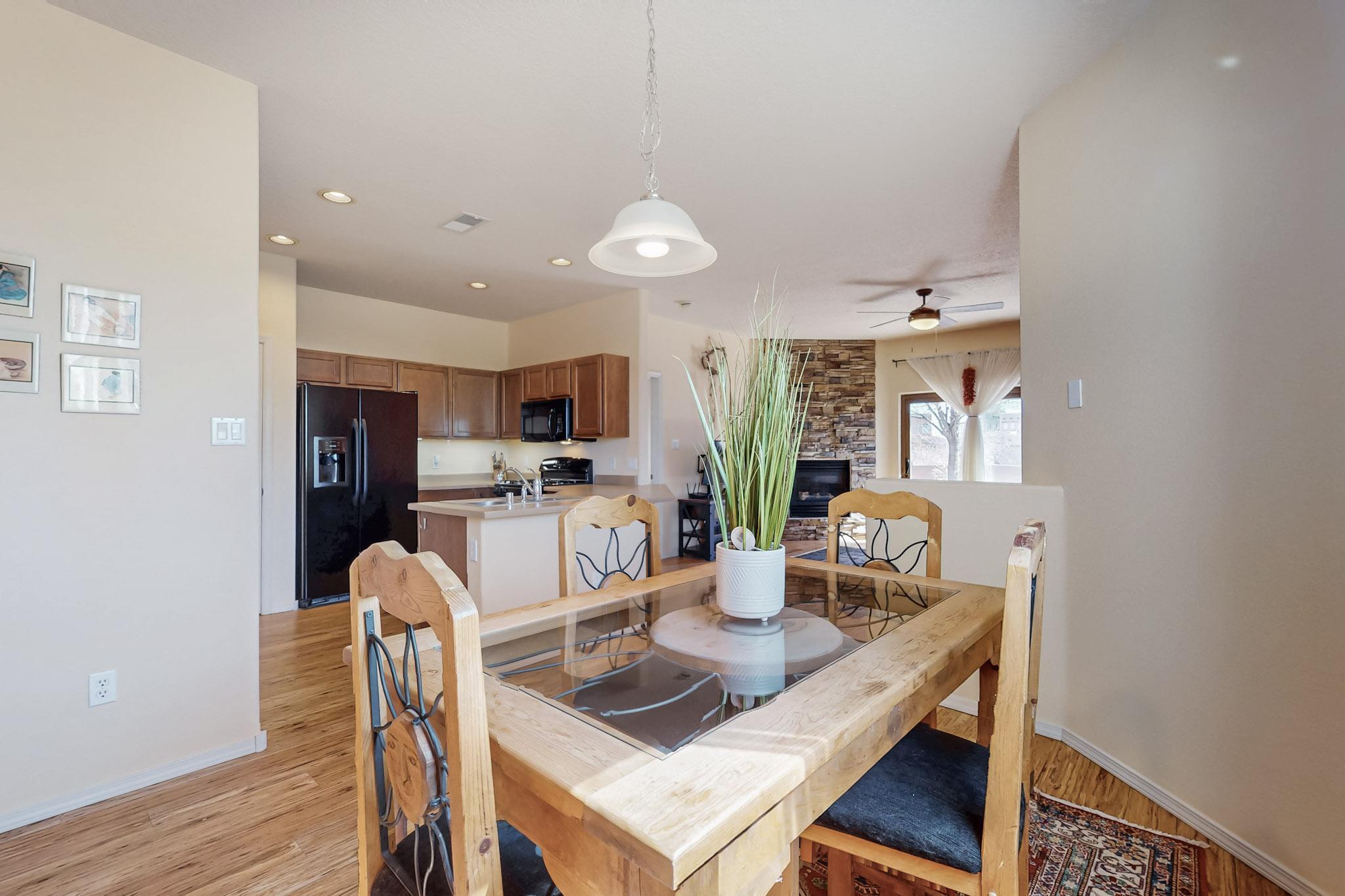 2404 Pelizzano Drive, Rio Rancho, New Mexico image 6