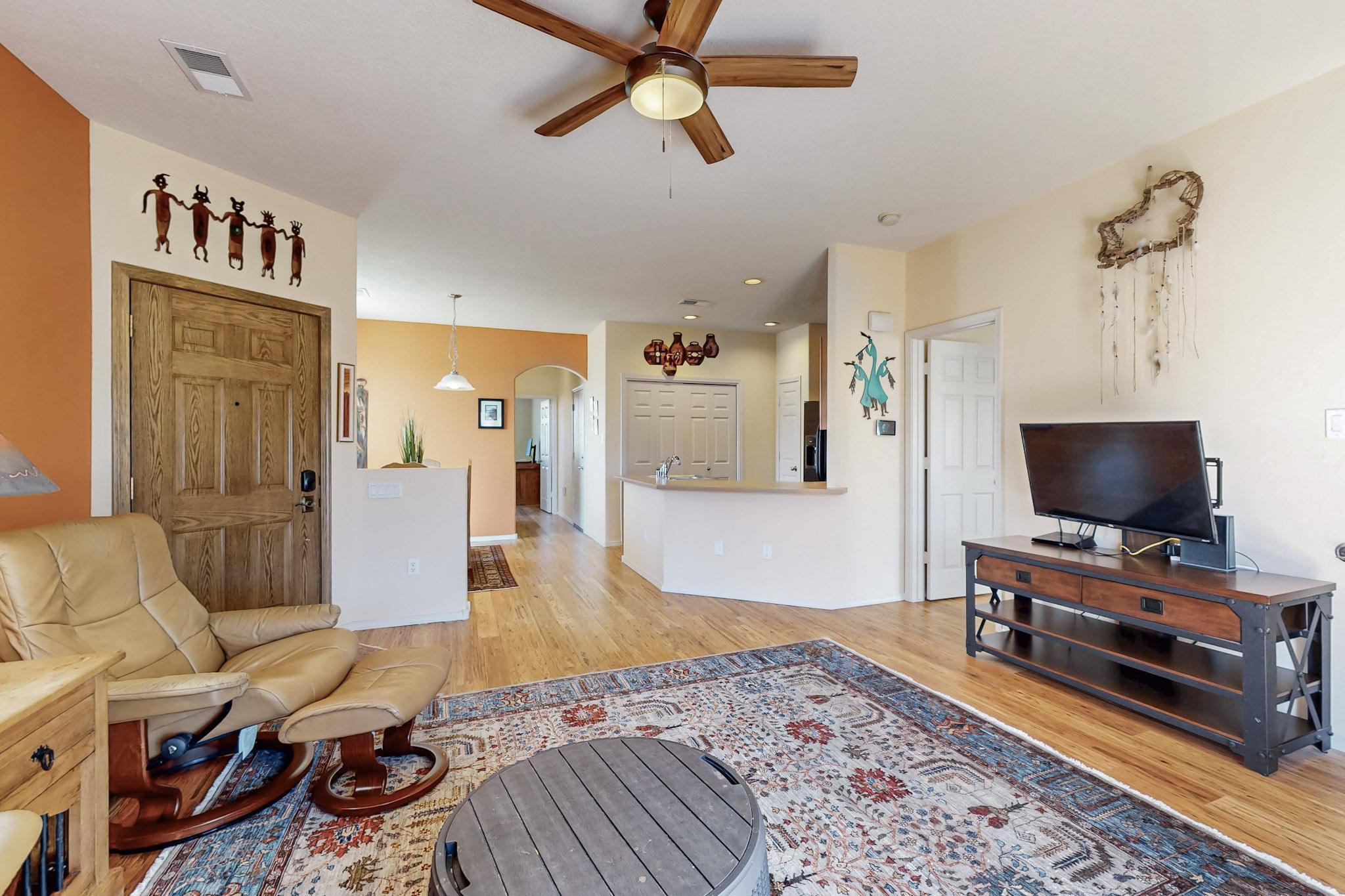 2404 Pelizzano Drive, Rio Rancho, New Mexico image 5