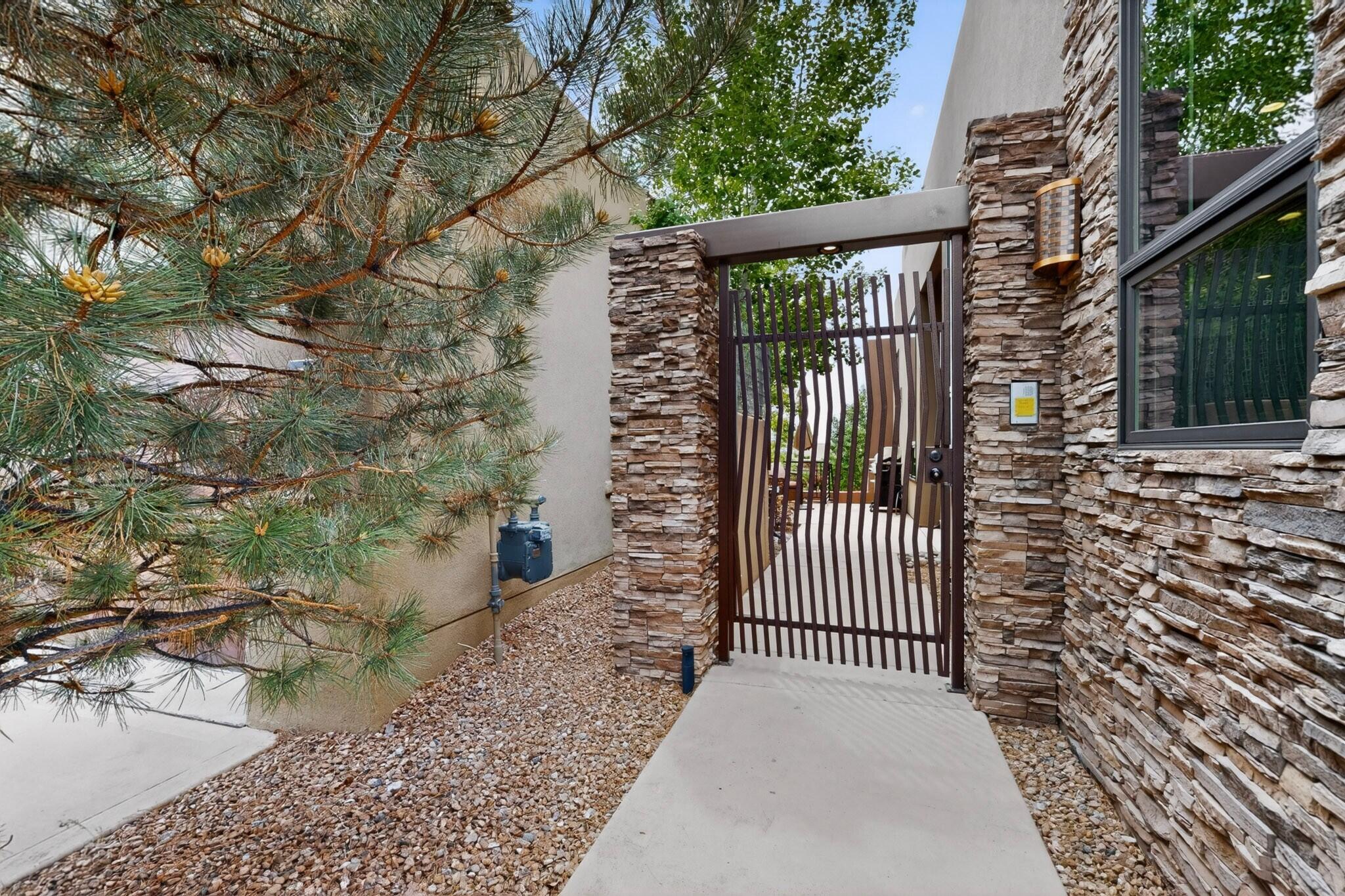 6305 Ghost Flower Trail NE