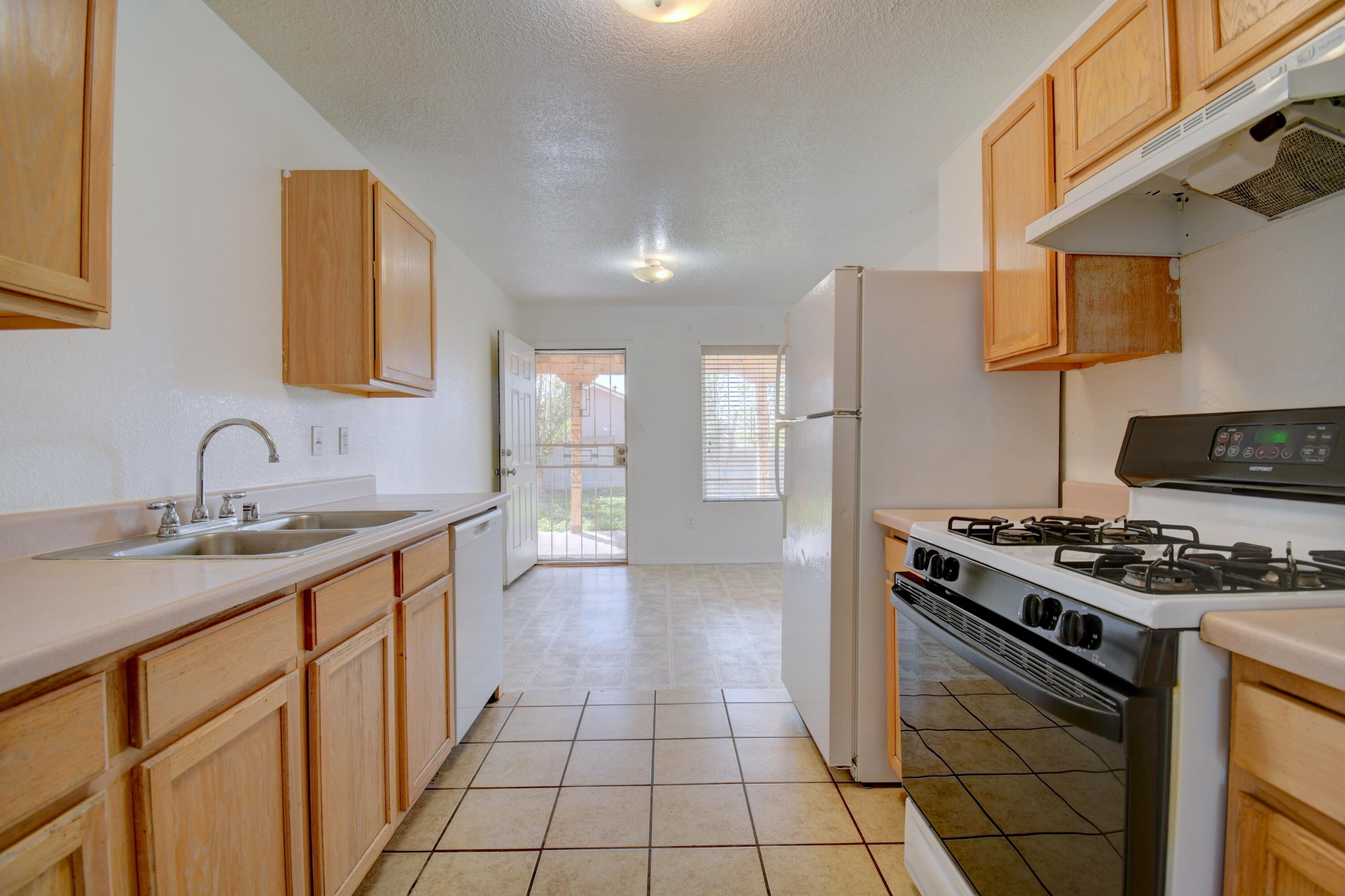 8700 Spotted Pony Avenue SW