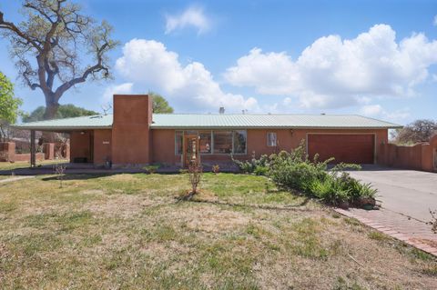 Photo of 1716 Marcelino Road SW, Albuquerque, NM 87105 (MLS # 1096713)