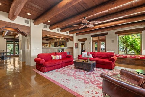 Photo of 1623 Francisca Road NW, Los Ranchos, NM 87107 (MLS # 1093092)