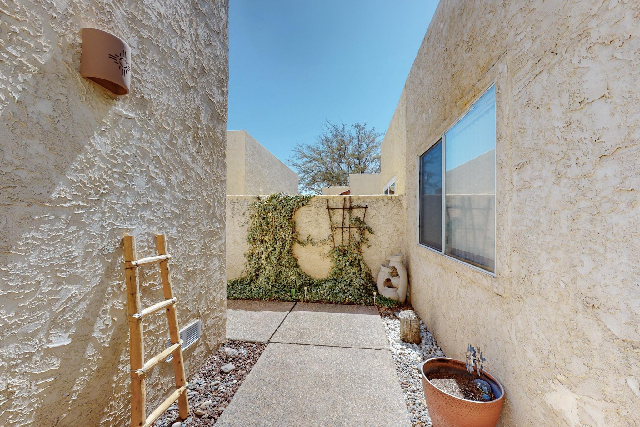 622 Eastlake Drive, Rio Rancho, New Mexico image 8