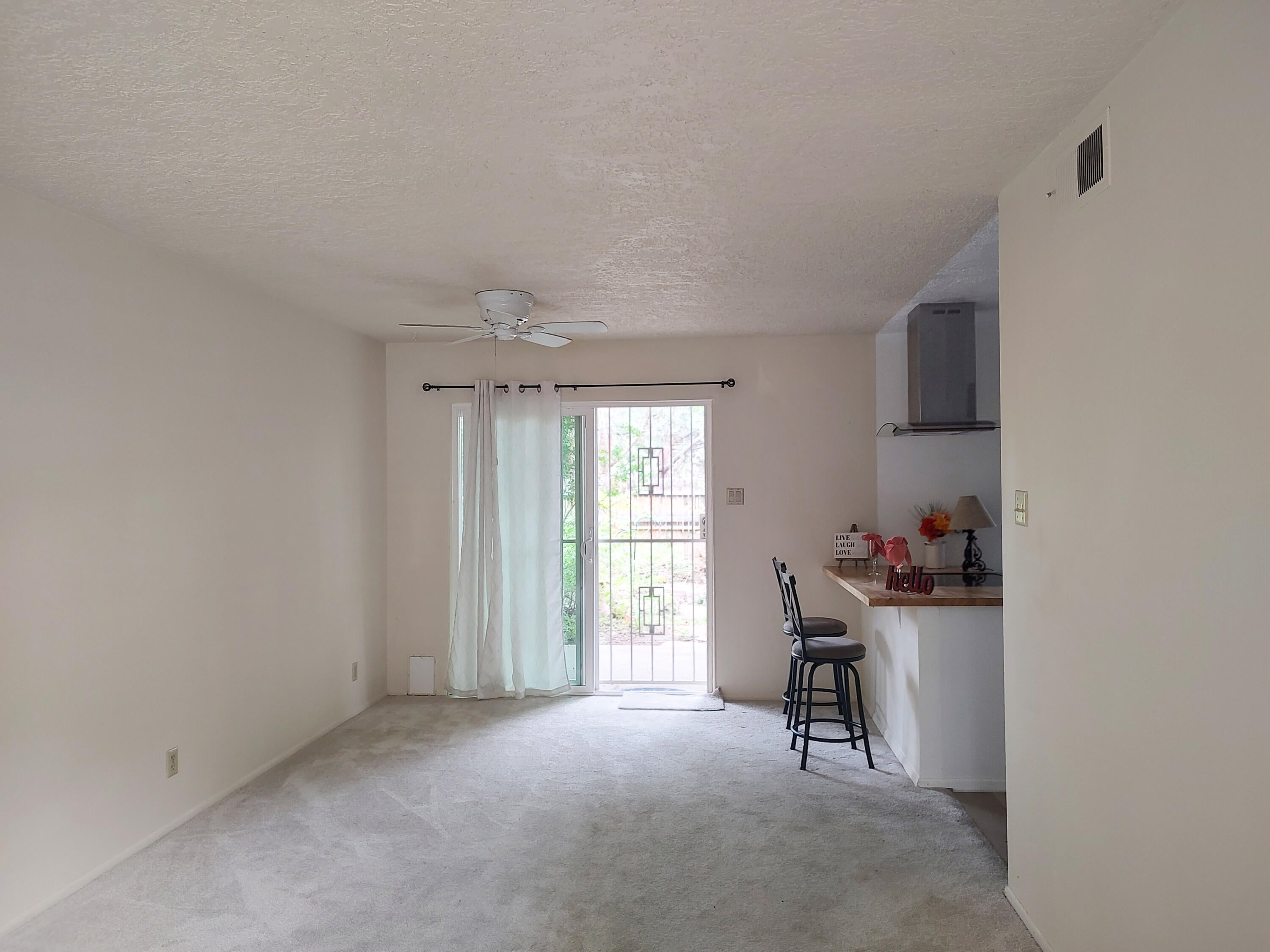500 Circulo Gallegos NW
