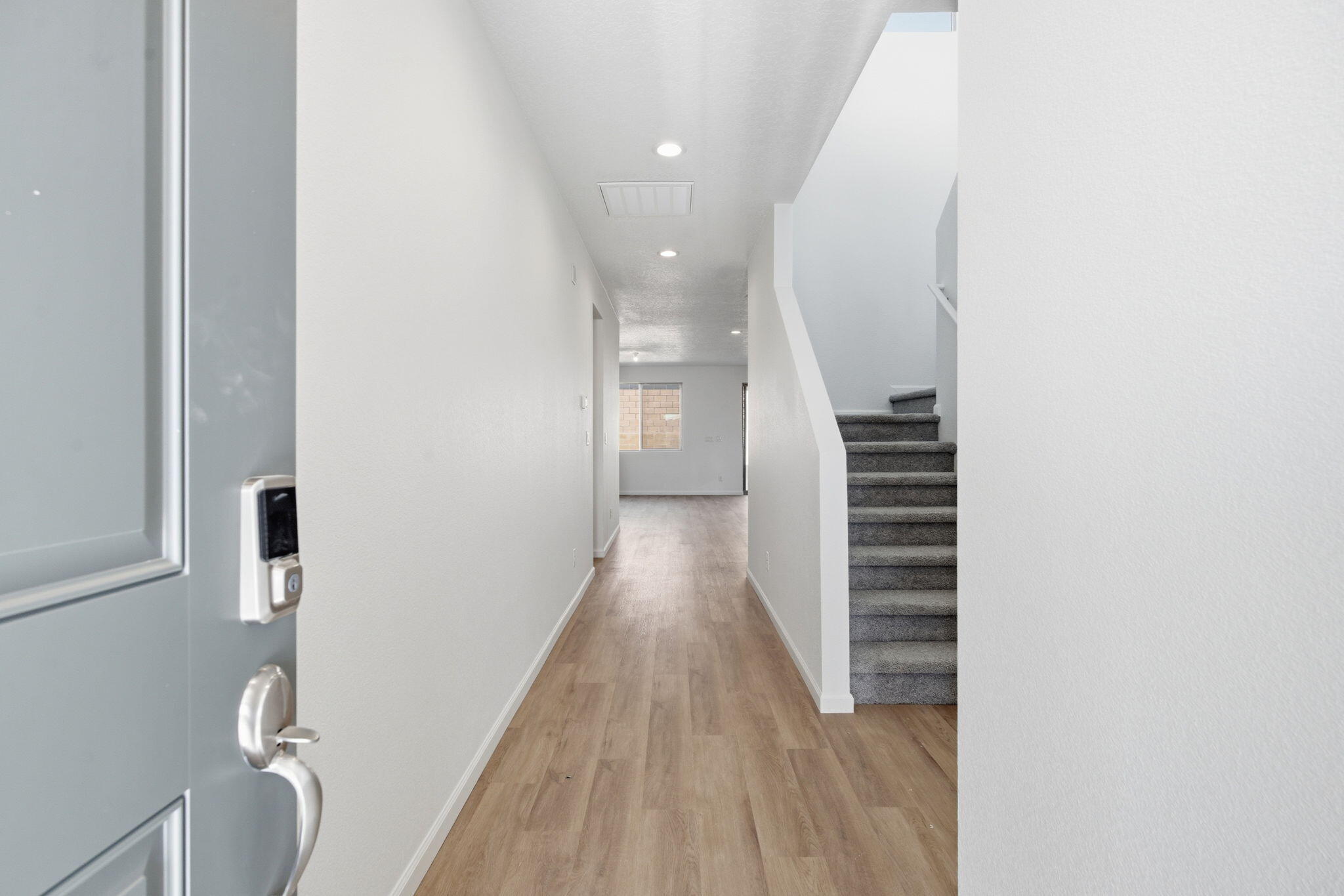 2525 Seaforth Circle NE