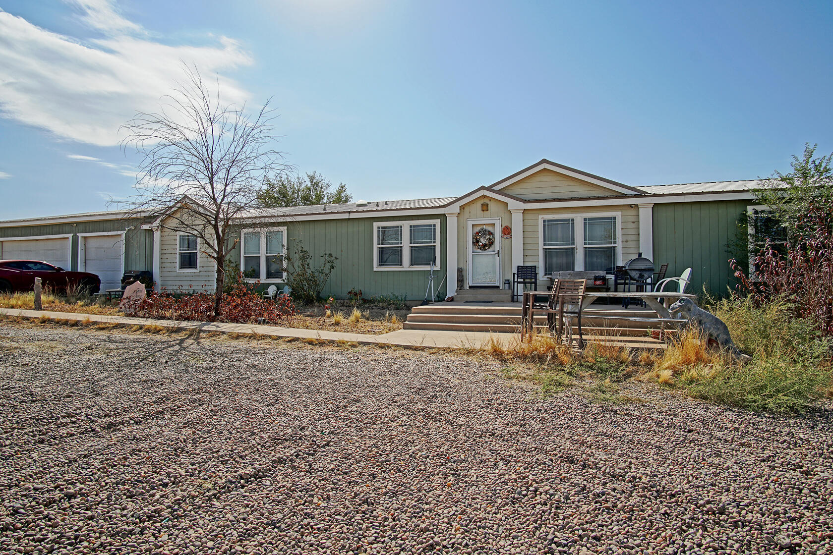 570 Meadowlake Road, Los Lunas, New Mexico image 1