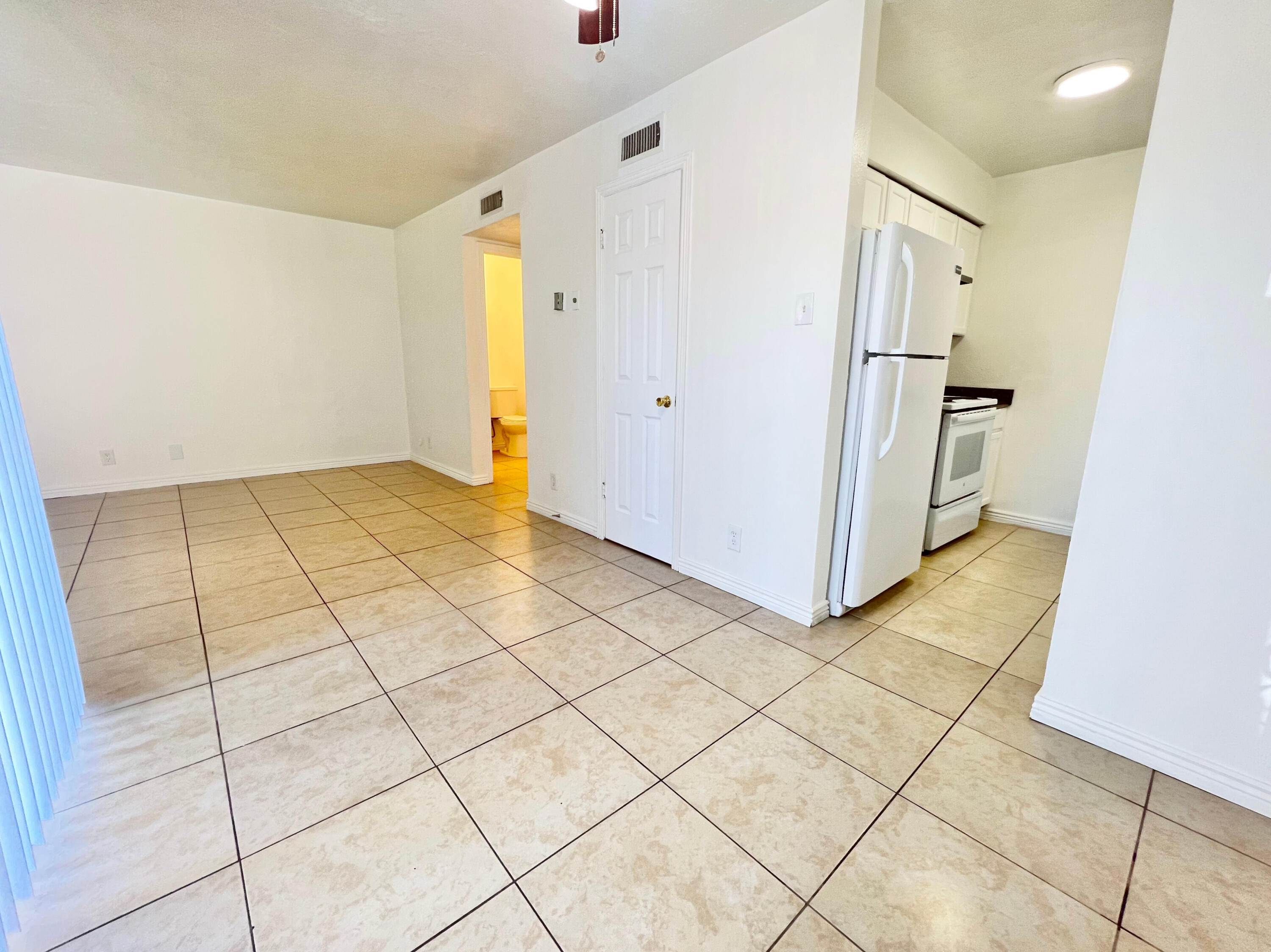 4601 Carlisle Boulevard NE APT D11