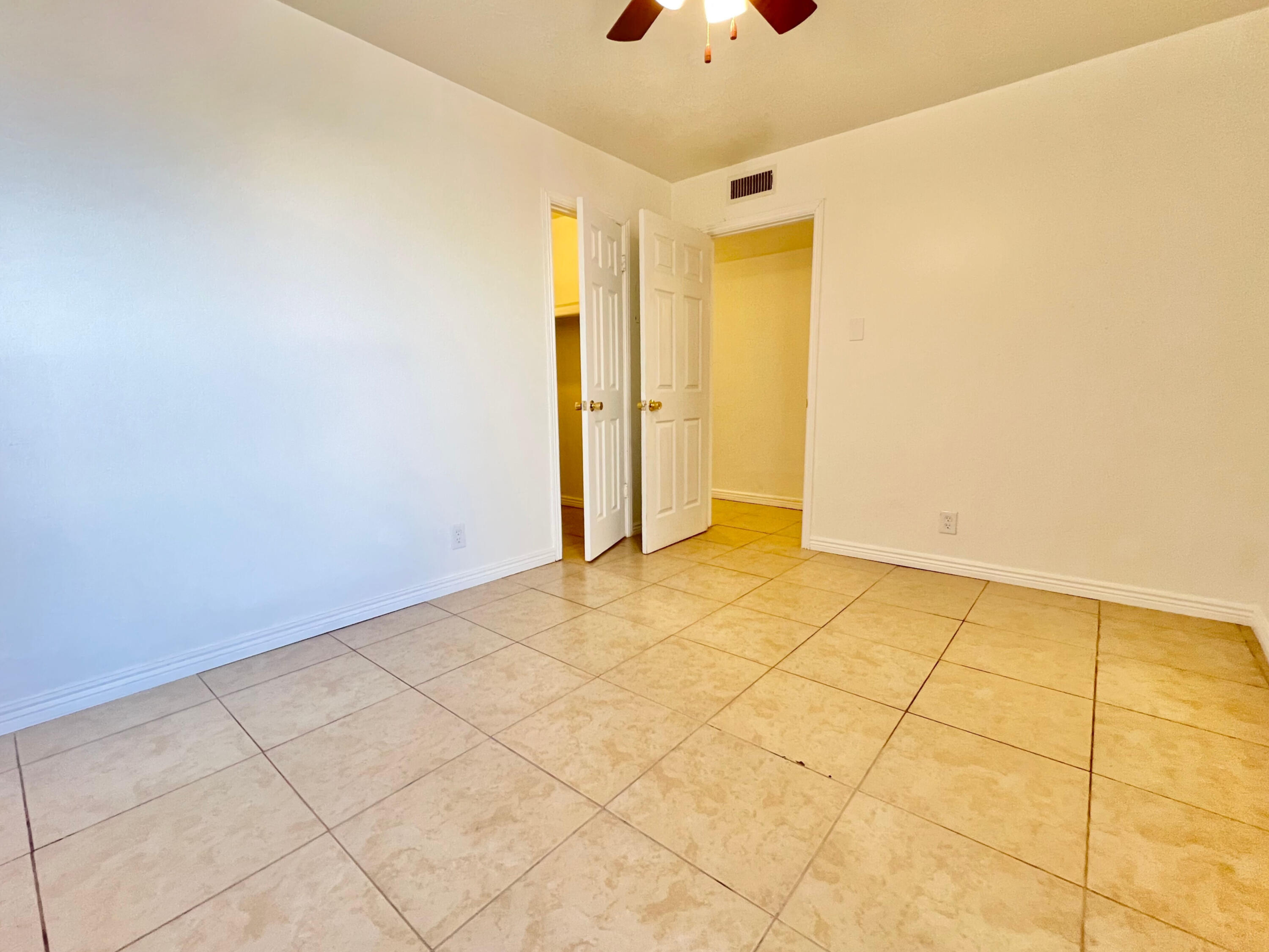 4601 Carlisle Boulevard NE APT D11