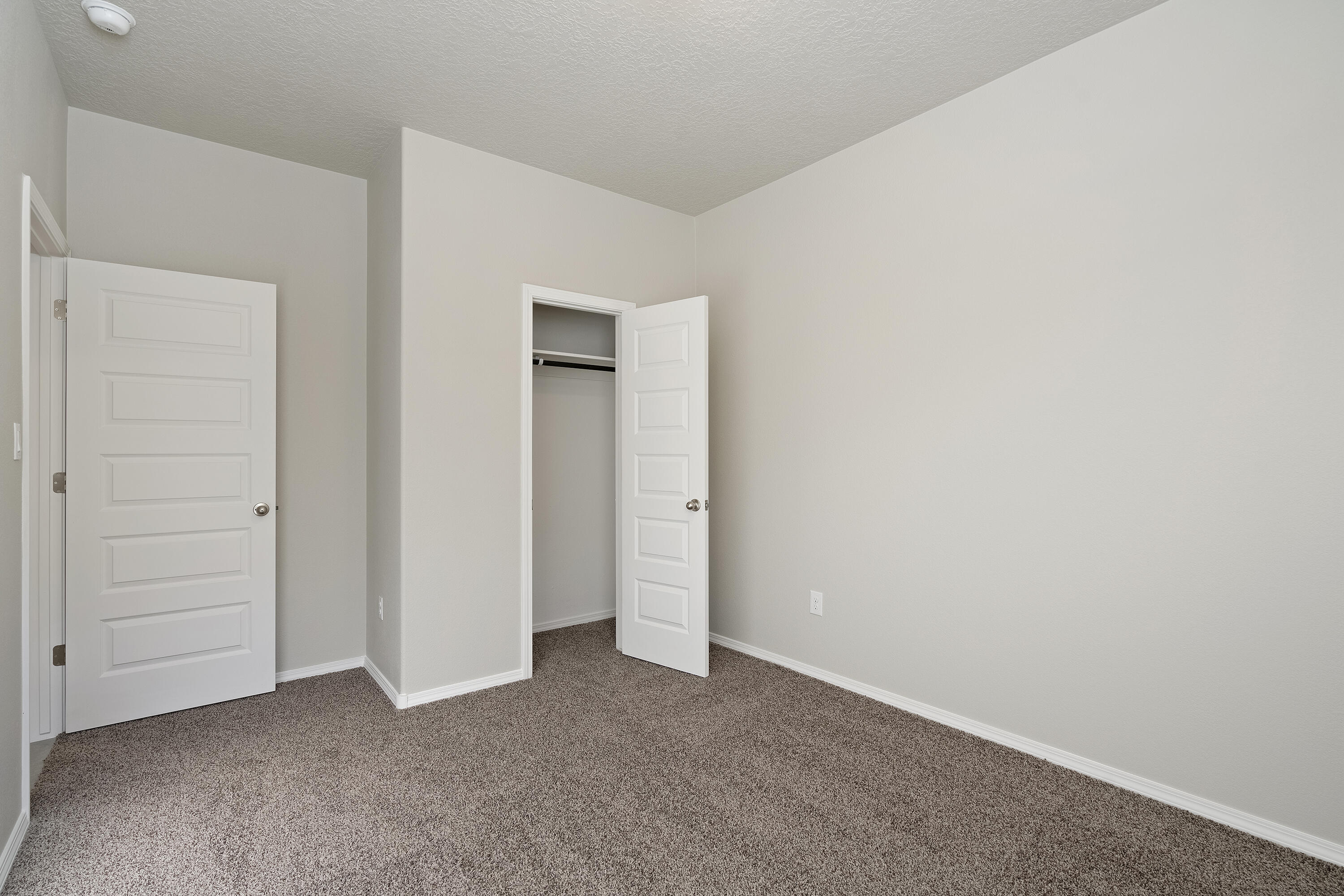 2437 Balcomie Street, Rio Rancho, New Mexico image 9