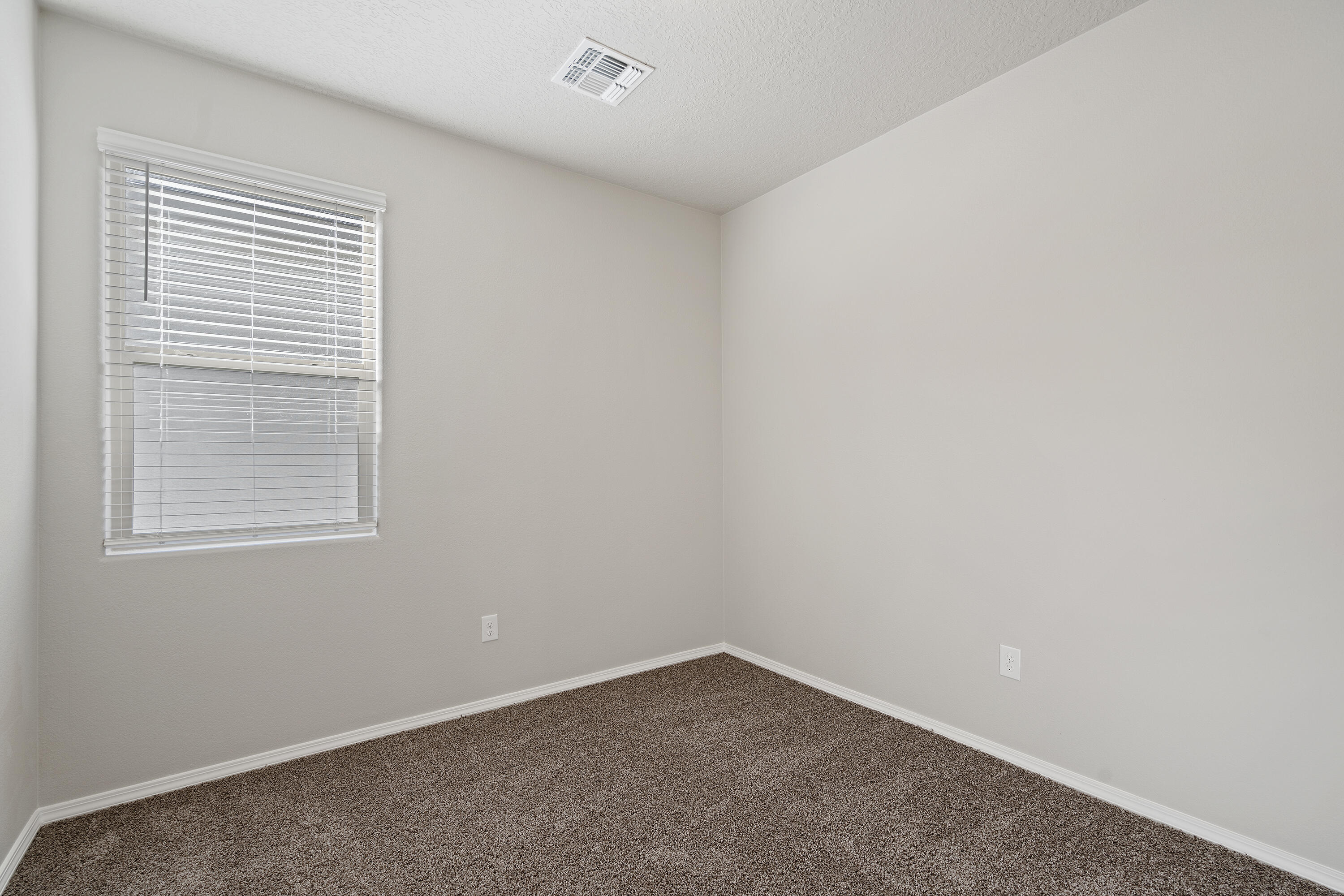 2437 Balcomie Street, Rio Rancho, New Mexico image 10