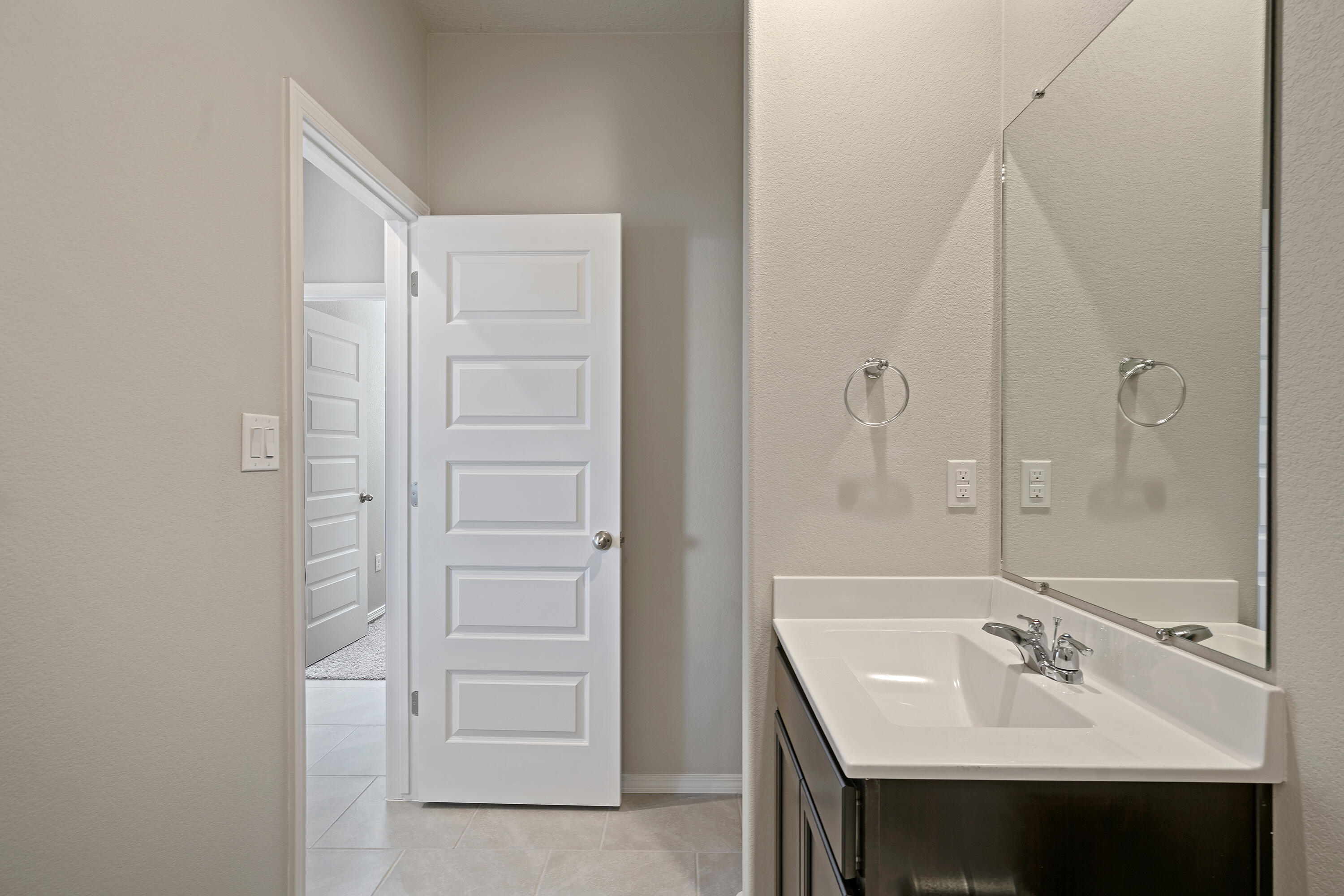 2437 Balcomie Street, Rio Rancho, New Mexico image 14