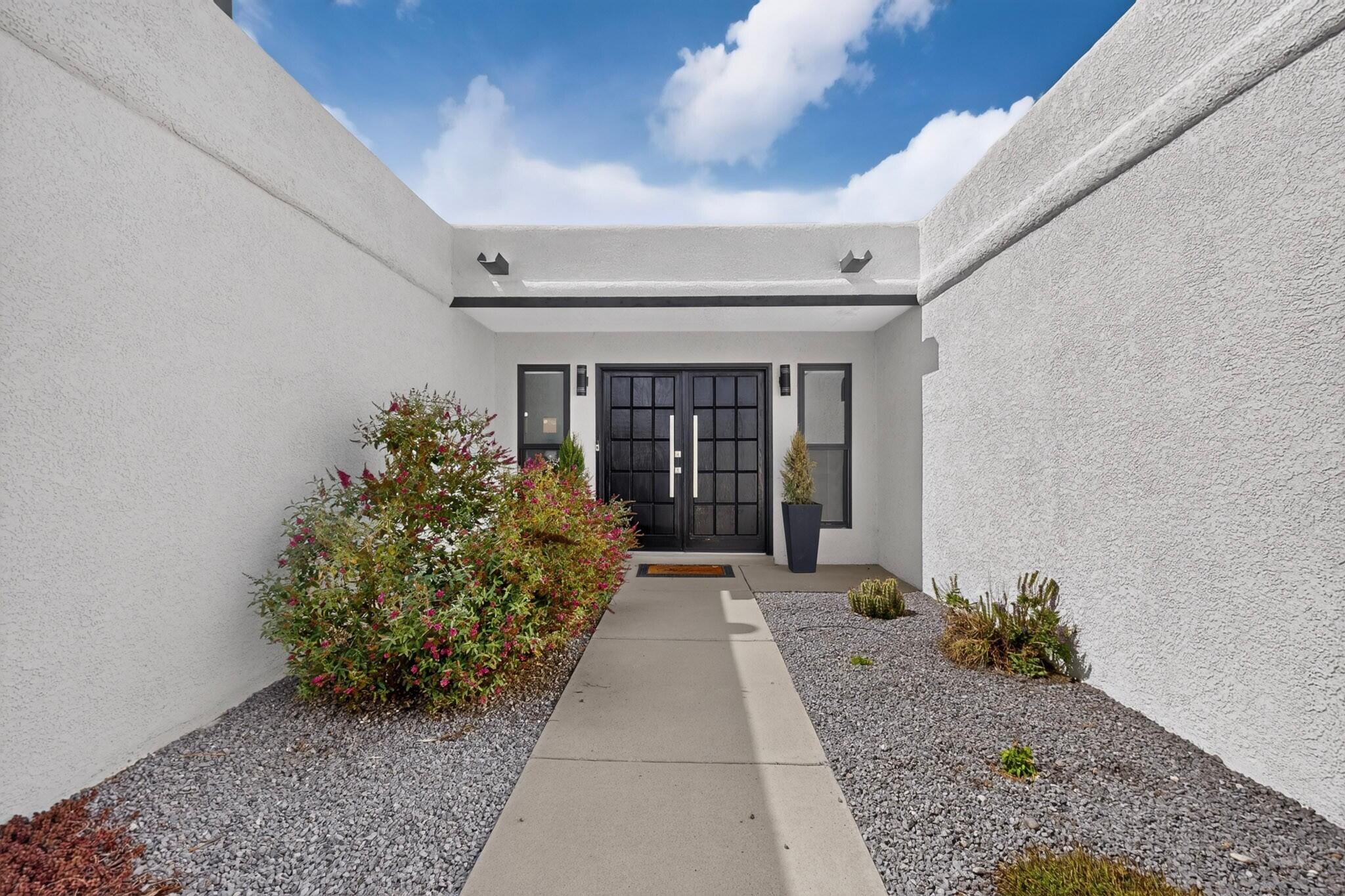 5605 Cactus Flower Drive NW