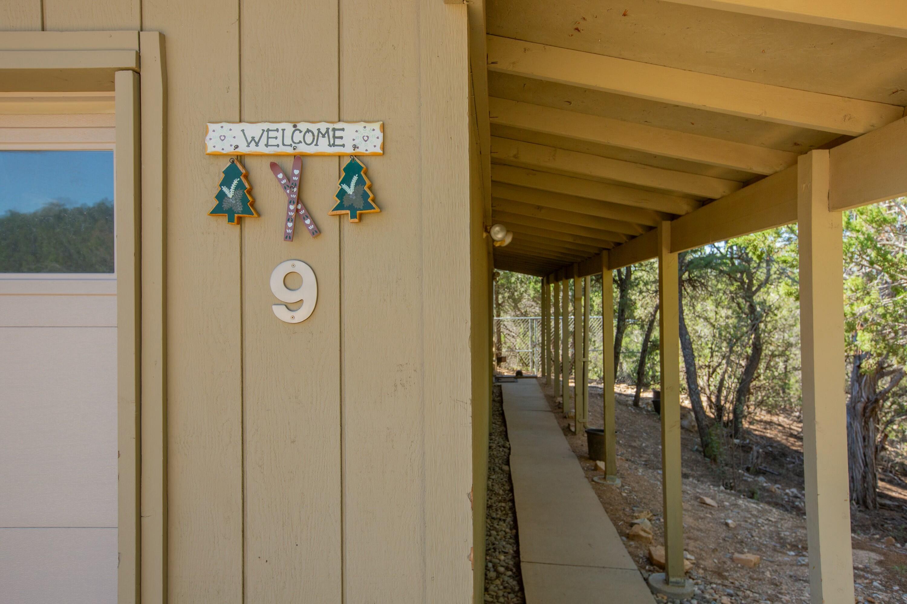 9 Imelda Court, Tijeras, New Mexico image 2