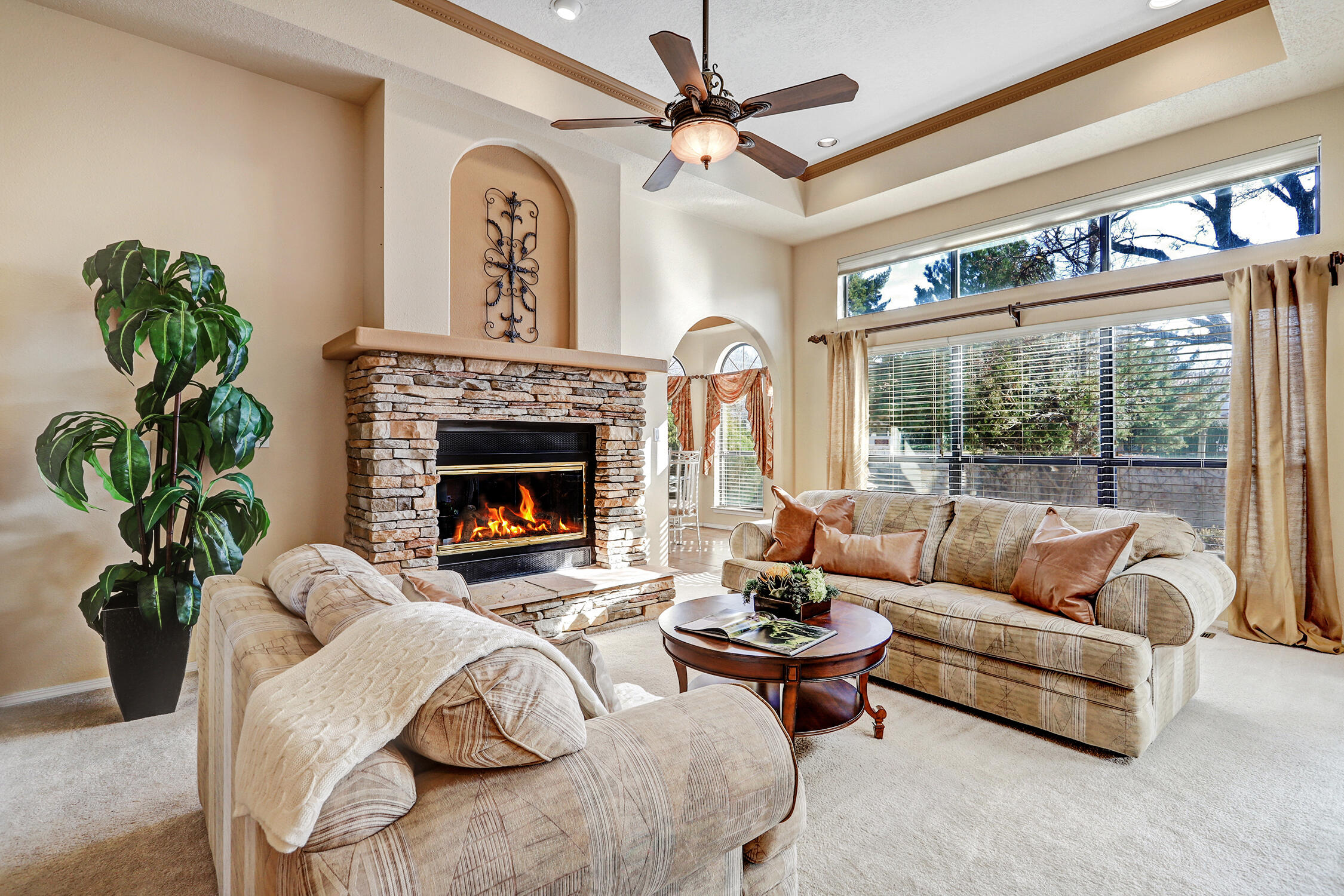 11504 Woodmar Lane NE