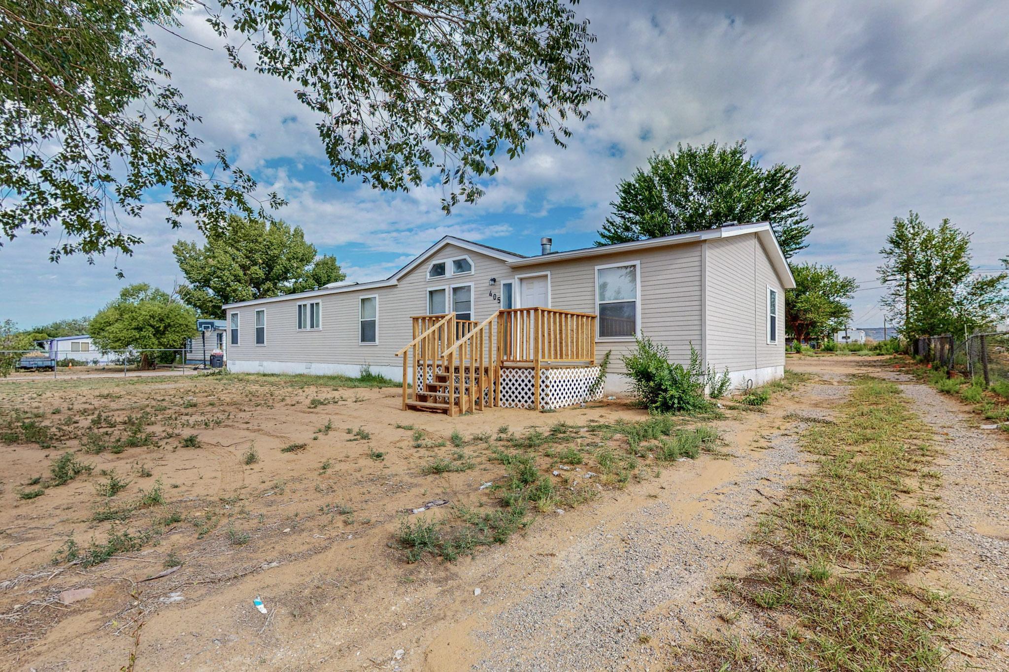 405 Dennie Lynn Street, Grants, New Mexico image 2