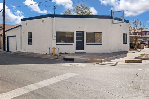 Photo of 1400 8th Street SW, Albuquerque, NM 87102 (MLS # 1094772)