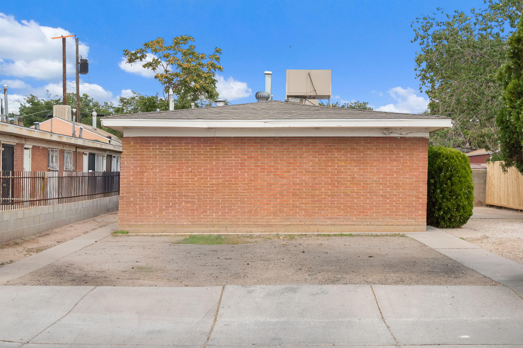 636 San Pablo Street SE