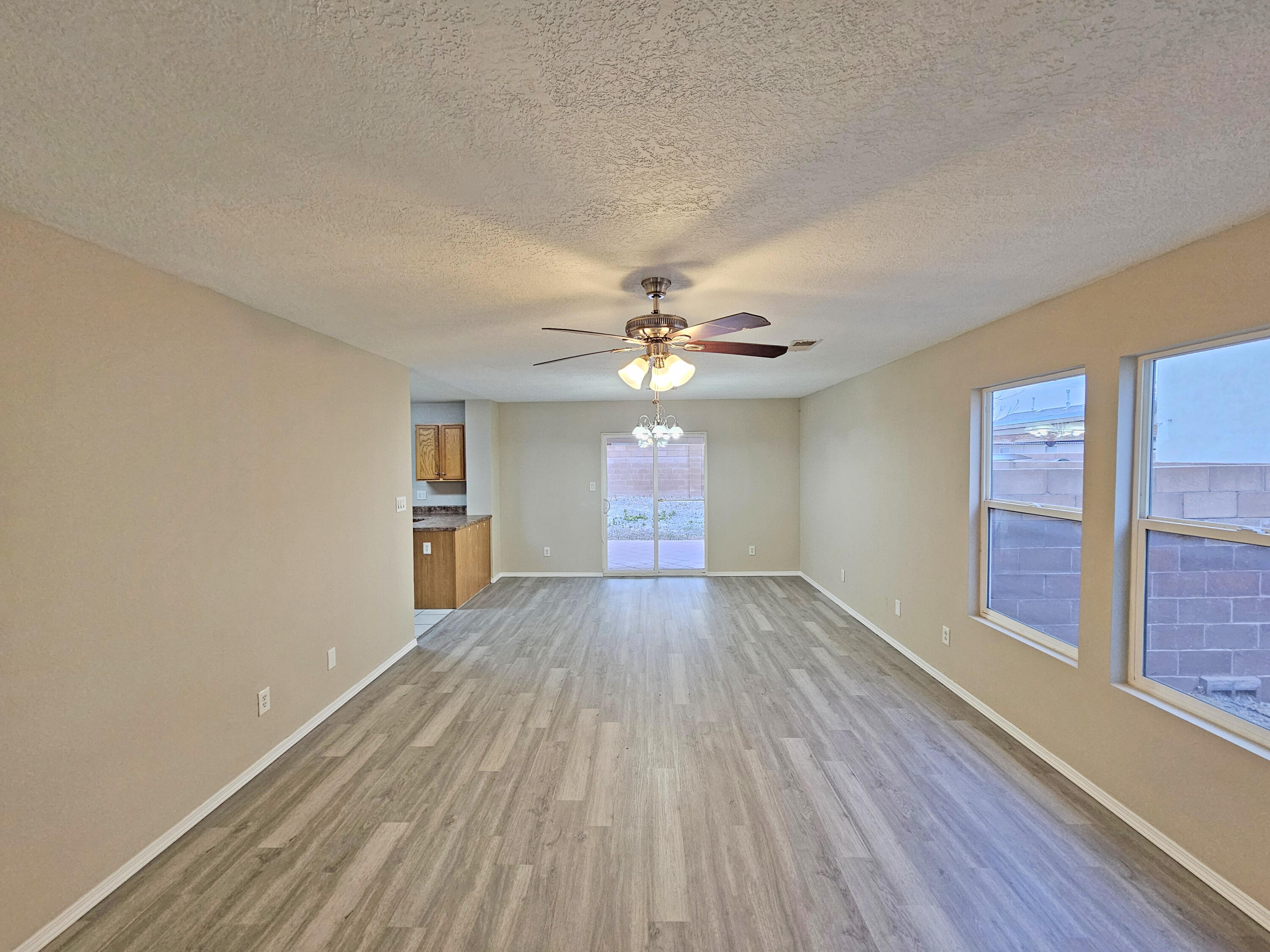 8205 Crimson Avenue, Albuquerque, New Mexico image 4