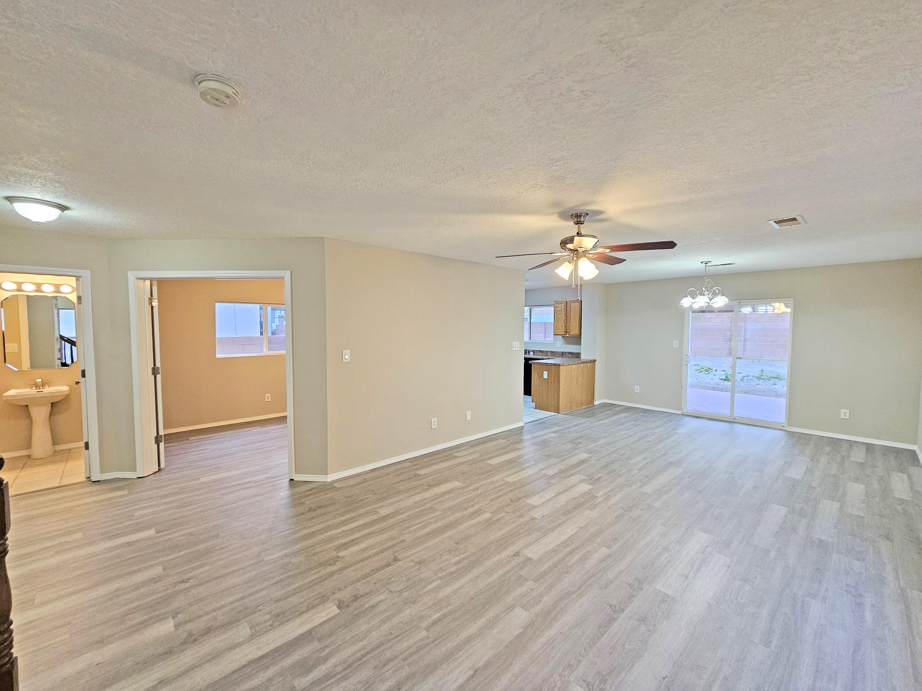 8205 Crimson Avenue, Albuquerque, New Mexico image 3