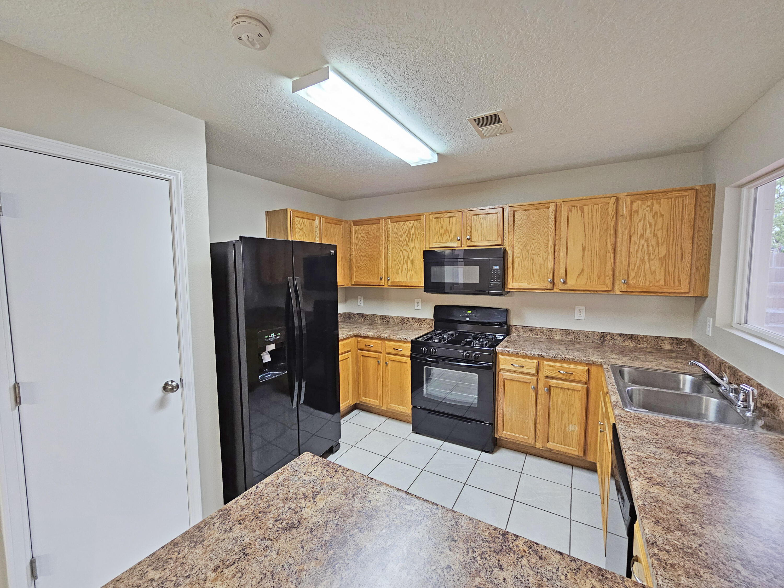 8205 Crimson Avenue, Albuquerque, New Mexico image 12