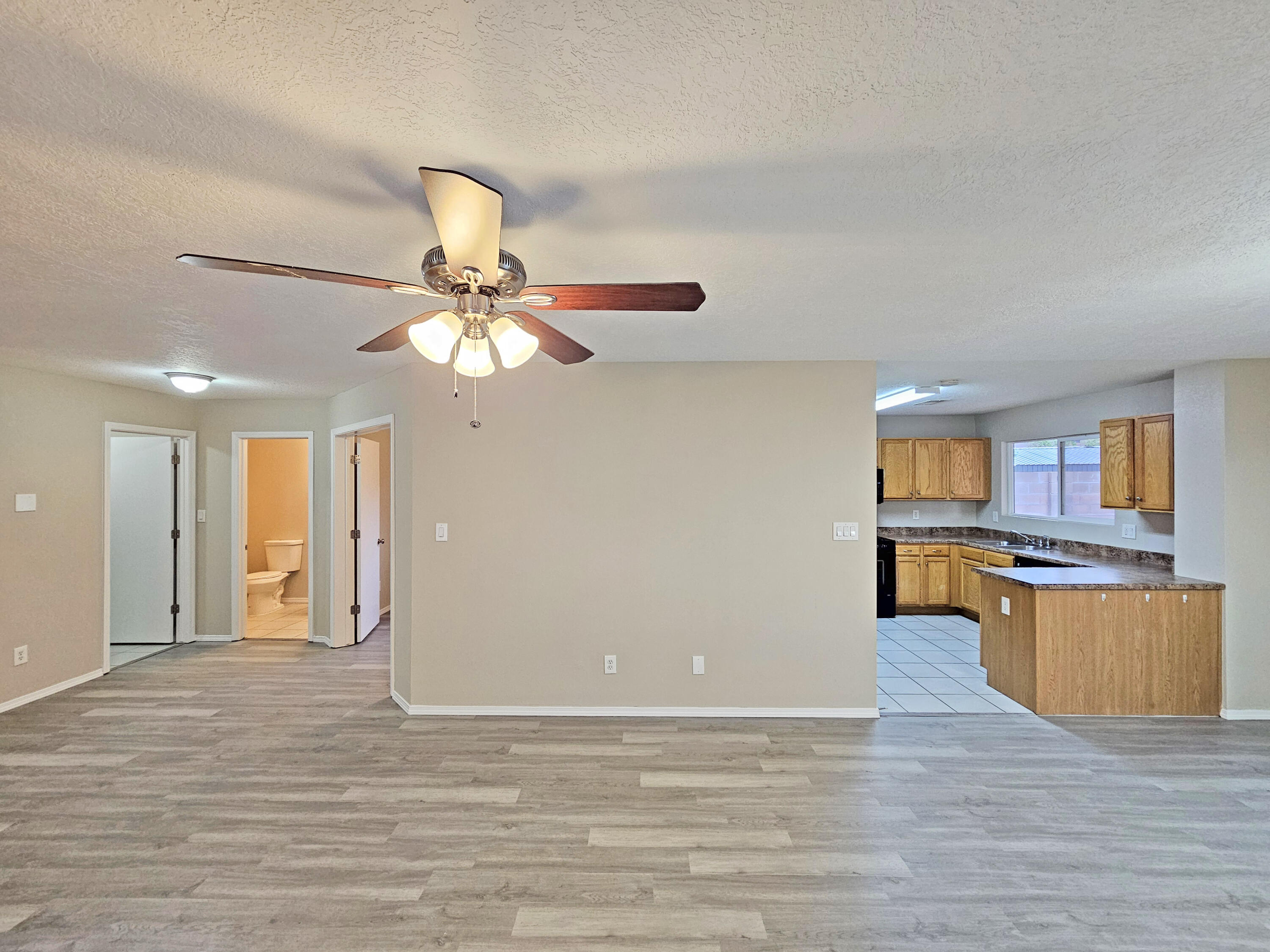8205 Crimson Avenue, Albuquerque, New Mexico image 5