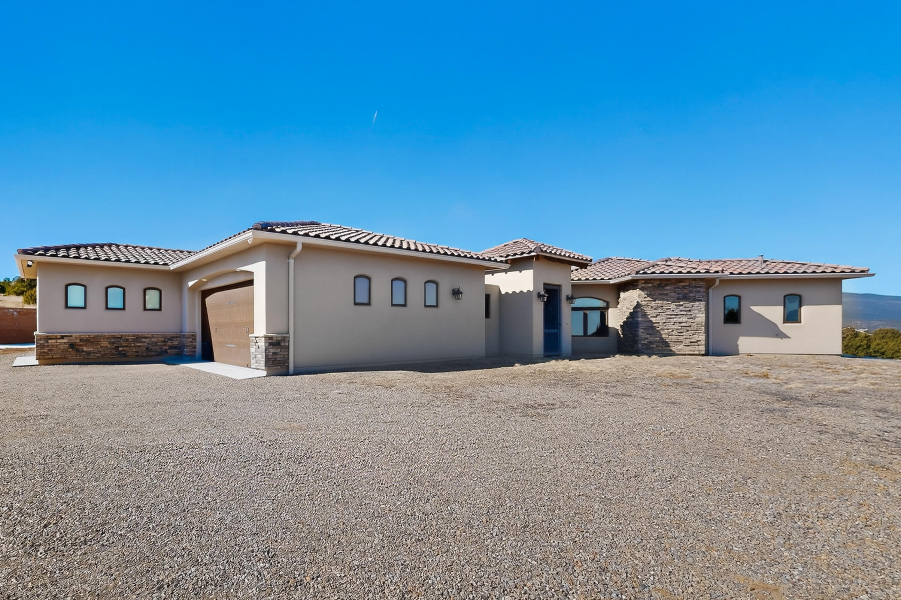 39 Nature Pointe Drive