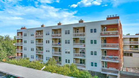Condo For Sale - 1325 Park Avenue #401<br/> Bernalillo County, Albuquerque, NM 87102