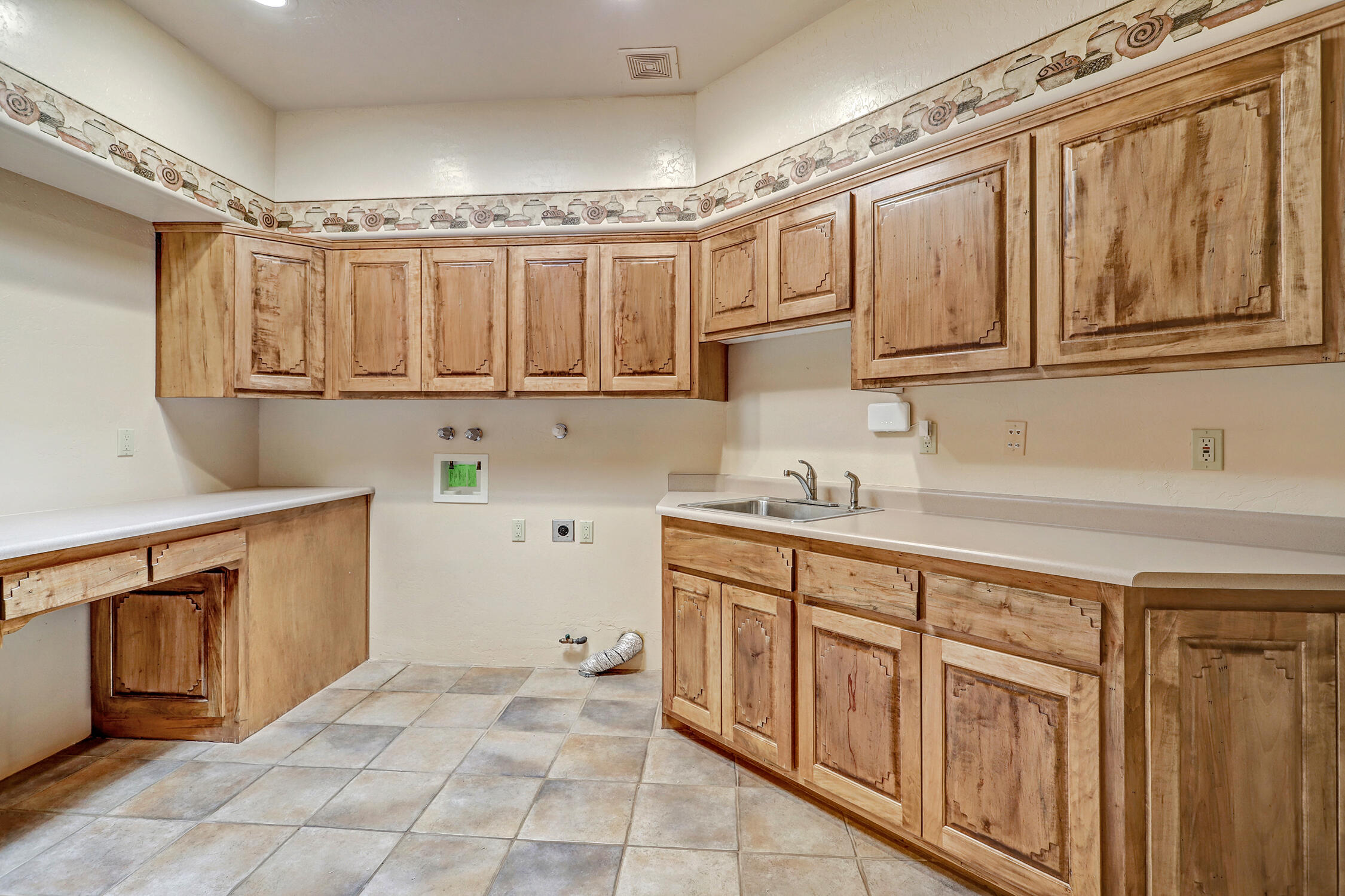 16 Avenida Del Sol, Cedar Crest, New Mexico image 48