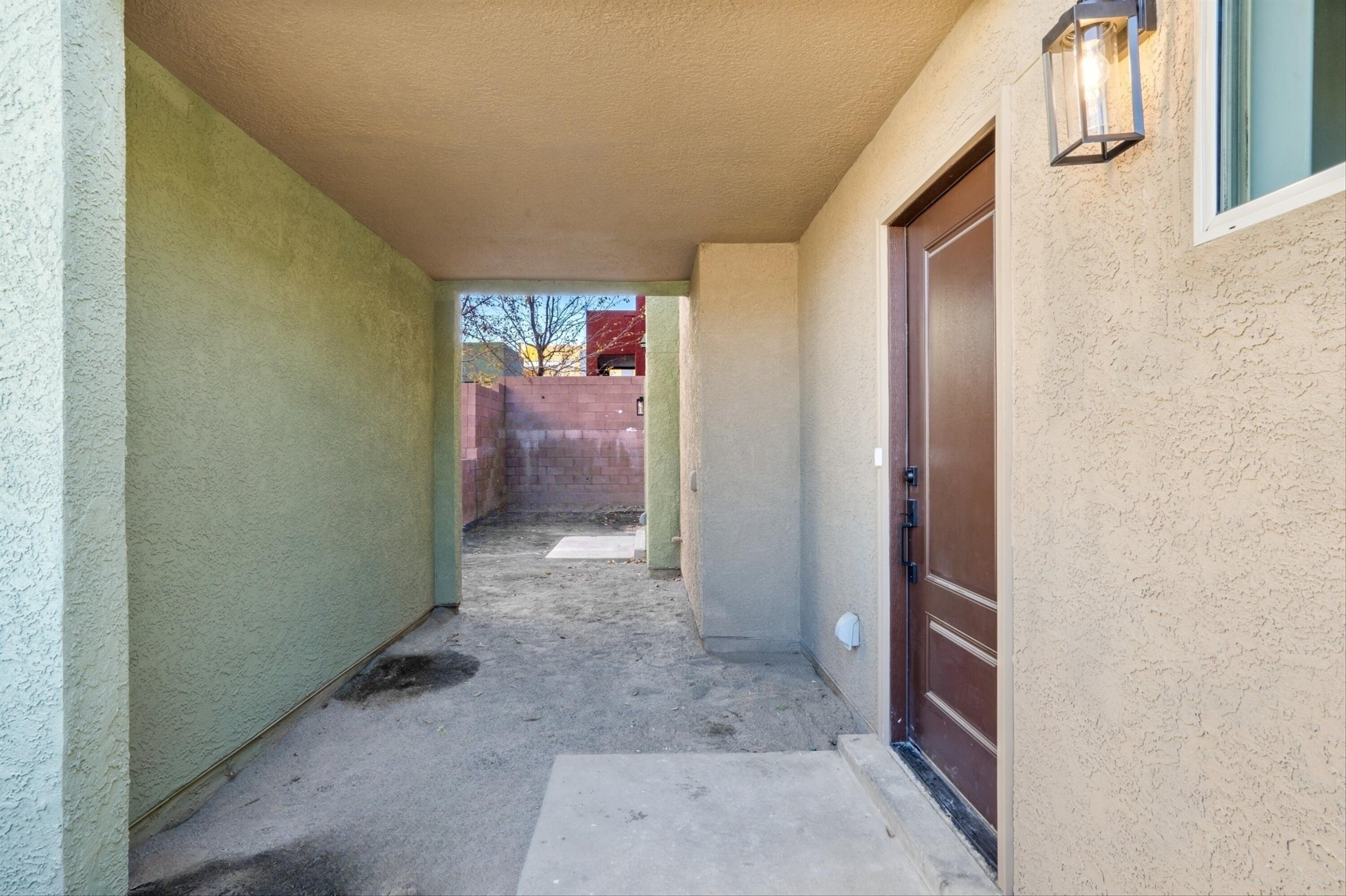 1656 Bull Lea Drive, Albuquerque, New Mexico image 3