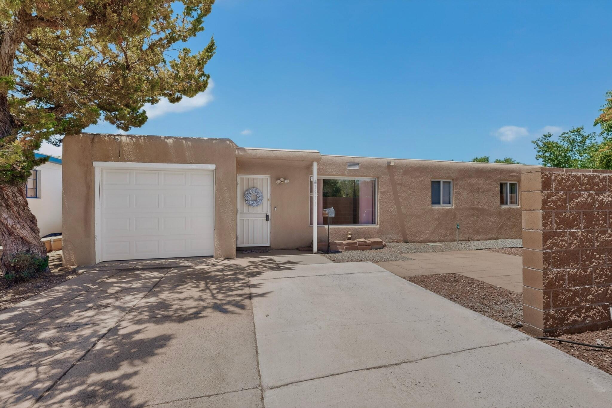 3511 La Veta Drive NE
