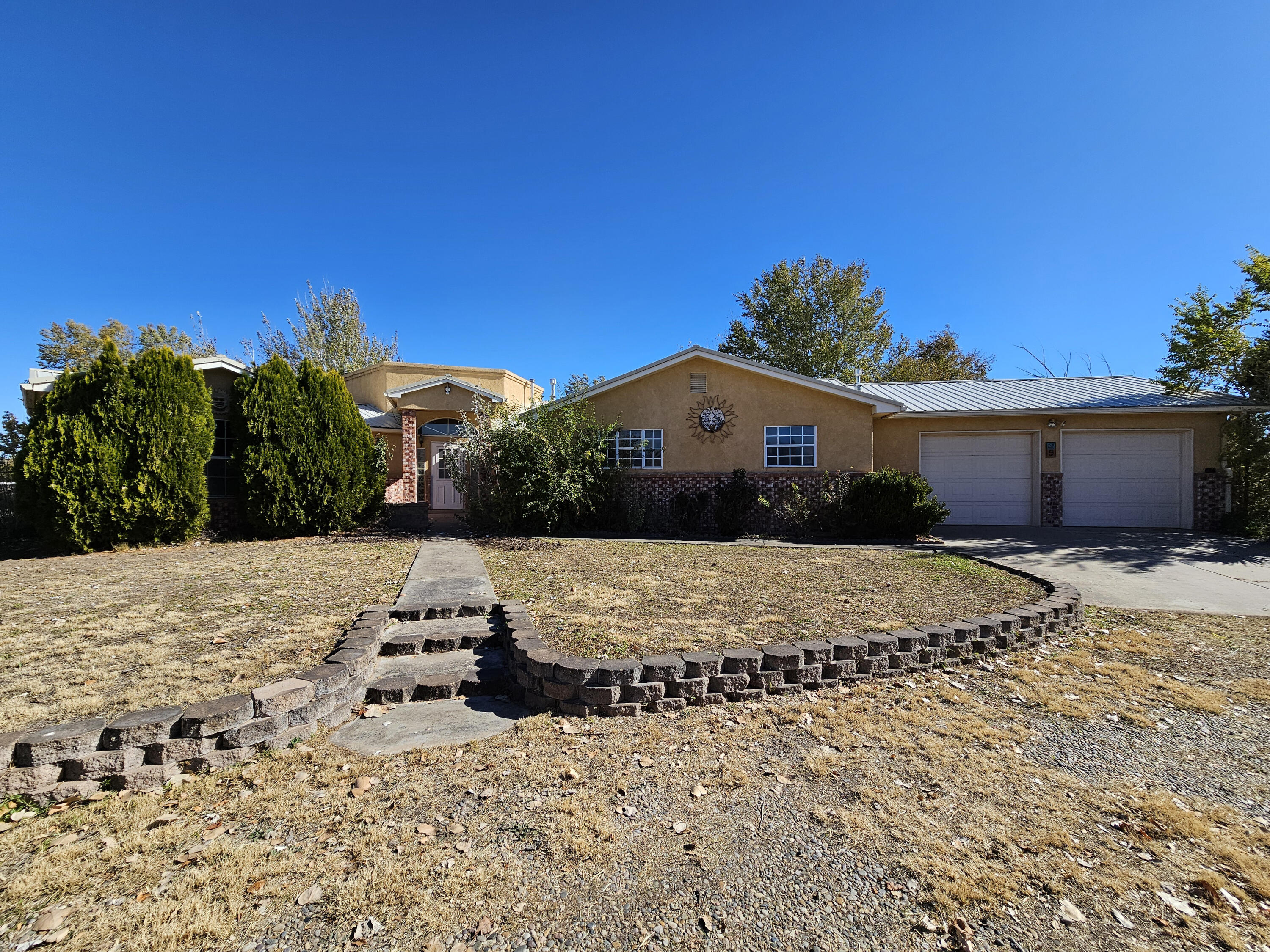 9 Blackberry Lane, Los Lunas, New Mexico image 2