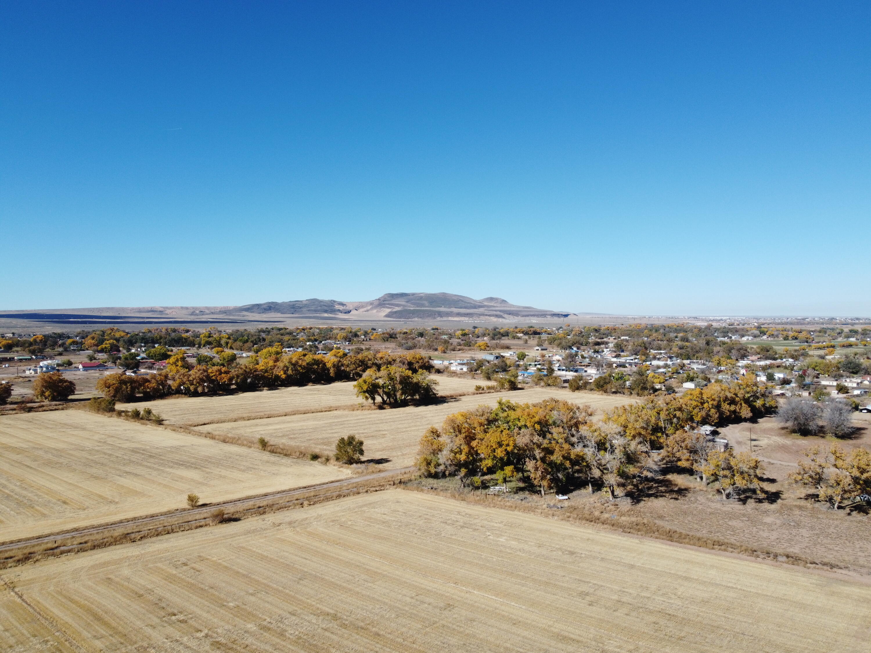 905 Peyton Road, Los Lunas, New Mexico image 3